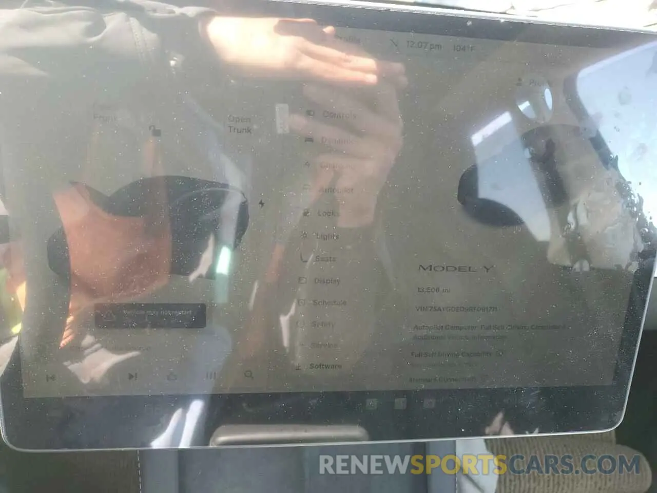 9 Photograph of a damaged car 7SAYGDED9RF091711 TESLA MODEL Y 2024