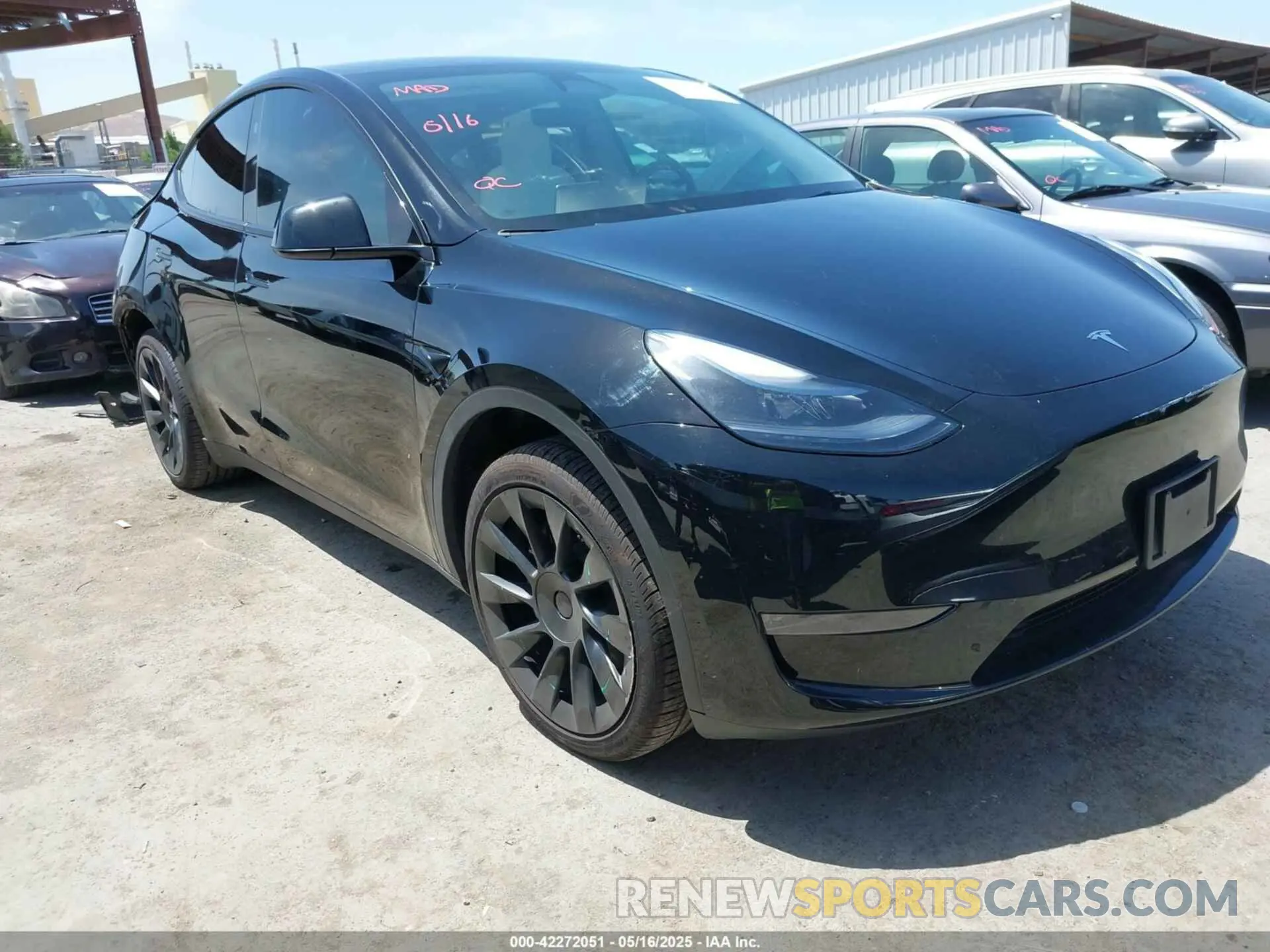1 Photograph of a damaged car 7SAYGDED9RF191453 TESLA MODEL Y 2024