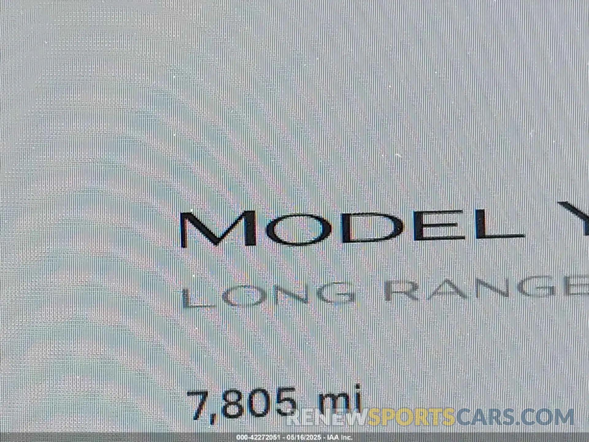 16 Photograph of a damaged car 7SAYGDED9RF191453 TESLA MODEL Y 2024
