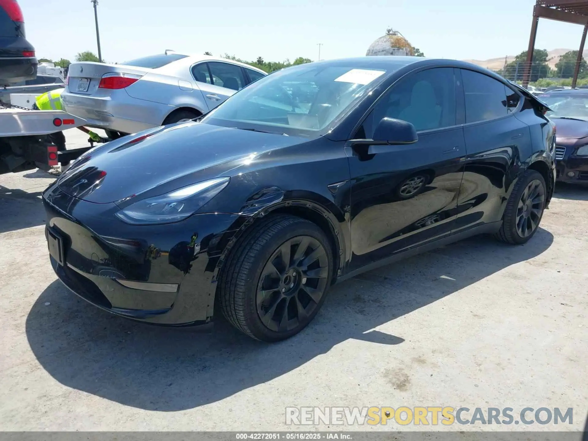 2 Photograph of a damaged car 7SAYGDED9RF191453 TESLA MODEL Y 2024