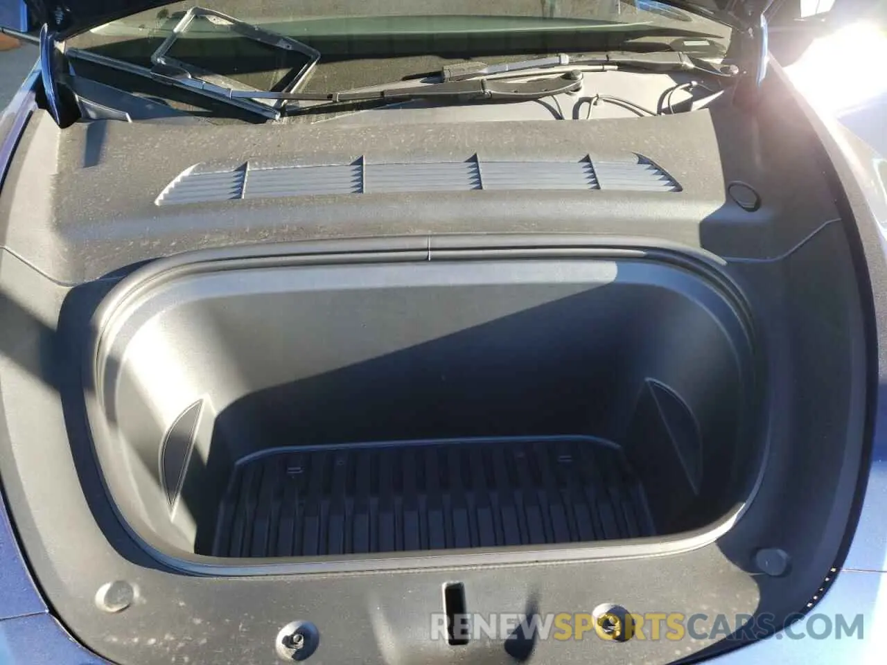 12 Photograph of a damaged car 7SAYGDED9RF206257 TESLA MODEL Y 2024