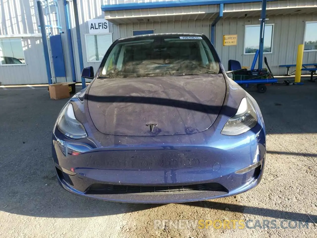 5 Photograph of a damaged car 7SAYGDED9RF206257 TESLA MODEL Y 2024