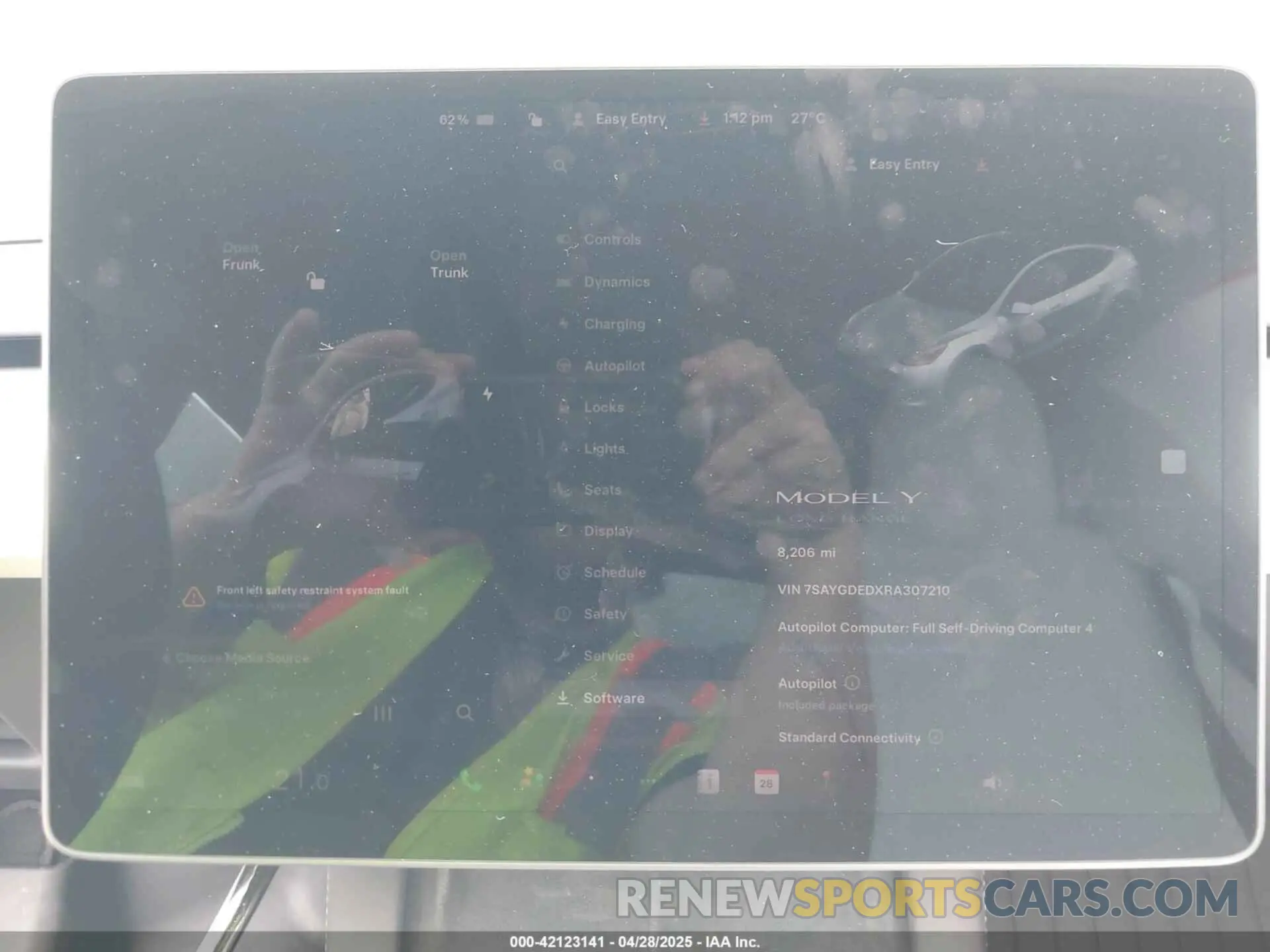 7 Photograph of a damaged car 7SAYGDEDXRA307210 TESLA MODEL Y 2024
