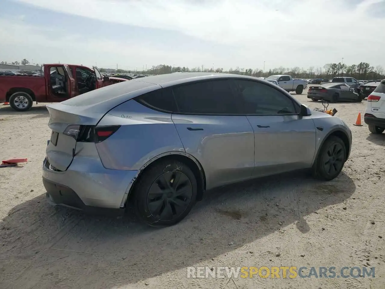 3 Photograph of a damaged car 7SAYGDEDXRA327652 TESLA MODEL Y 2024
