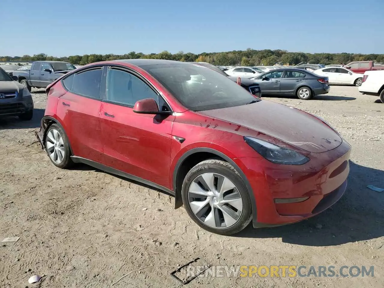4 Photograph of a damaged car 7SAYGDEDXRF005354 TESLA MODEL Y 2024