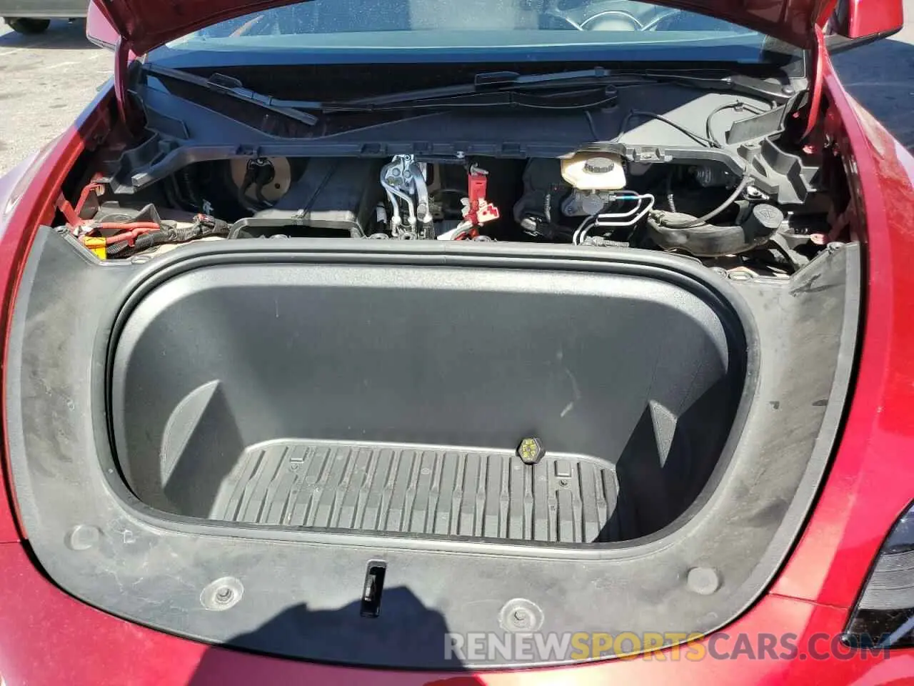 12 Photograph of a damaged car 7SAYGDEDXRF008898 TESLA MODEL Y 2024