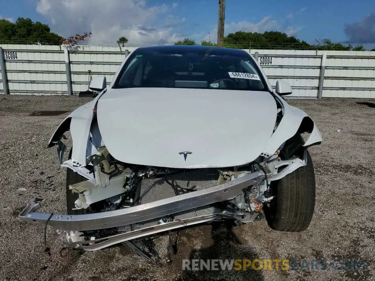 5 Photograph of a damaged car 7SAYGDEDXRF054473 TESLA MODEL Y 2024