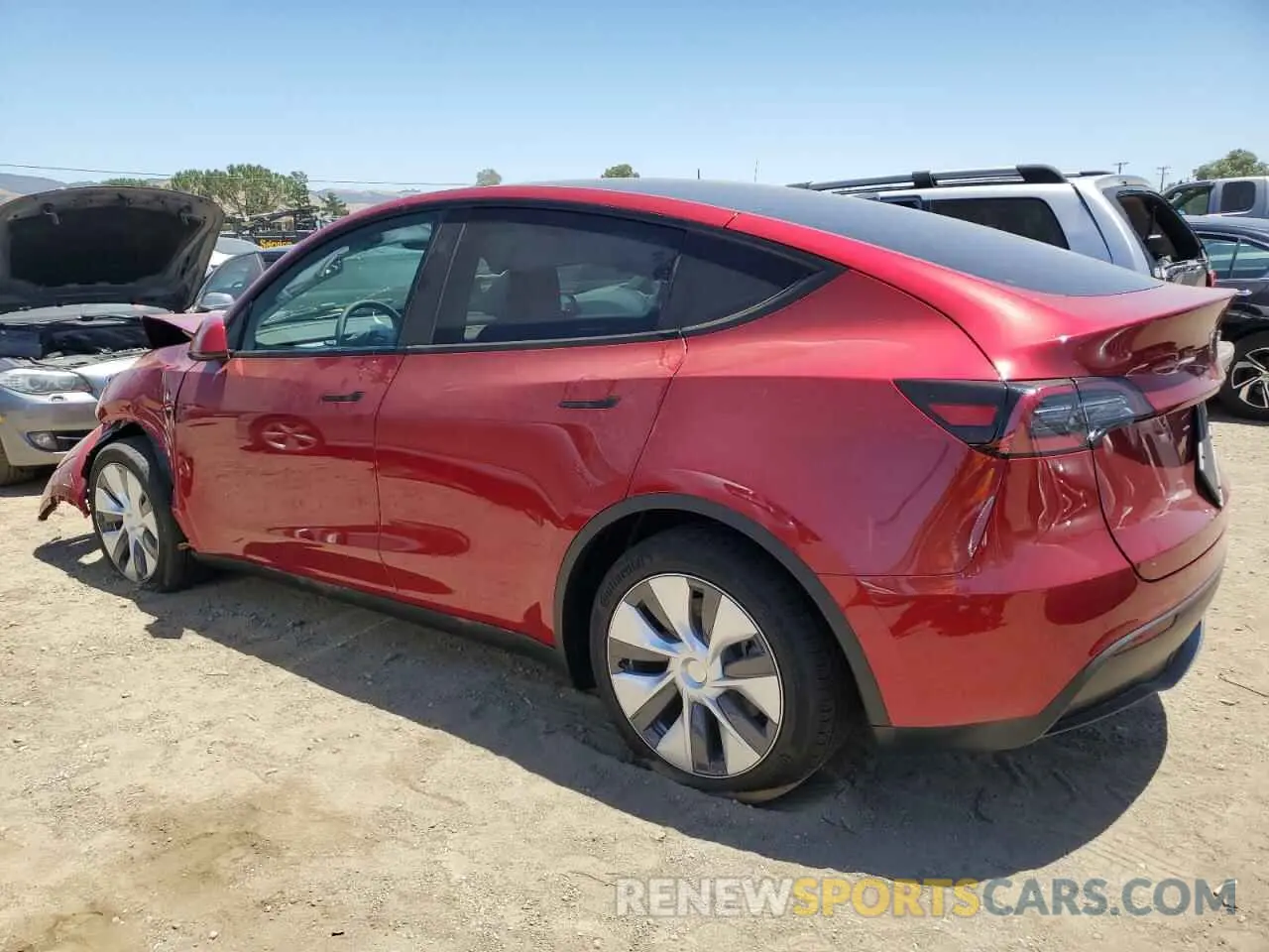 2 Photograph of a damaged car 7SAYGDEDXRF091121 TESLA MODEL Y 2024