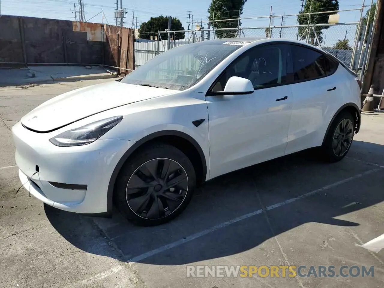 1 Photograph of a damaged car 7SAYGDEDXRF110766 TESLA MODEL Y 2024