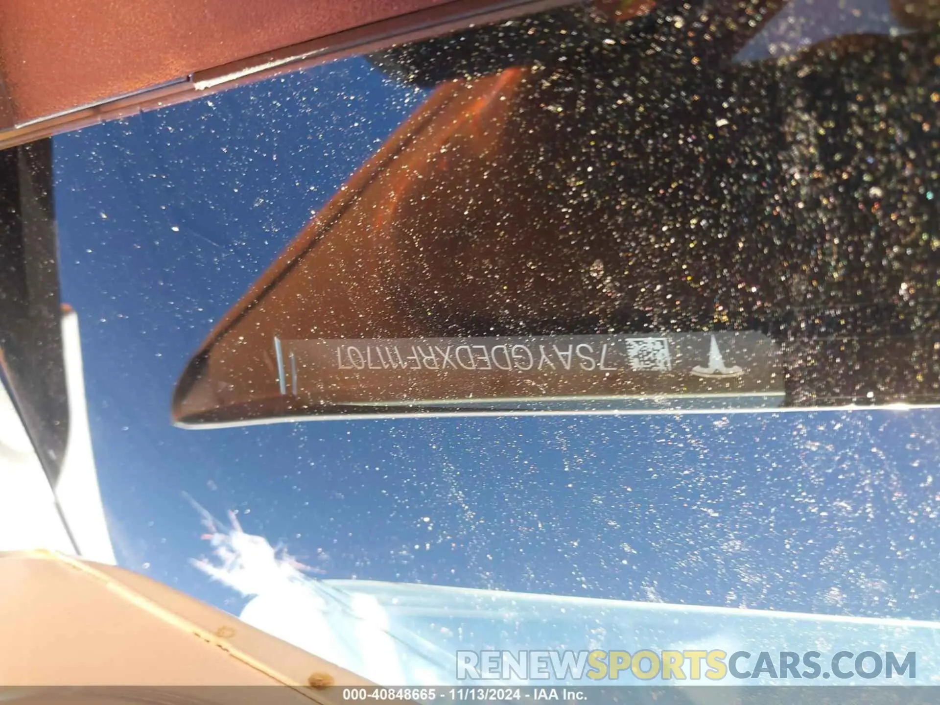 8 Photograph of a damaged car 7SAYGDEDXRF111707 TESLA MODEL Y 2024