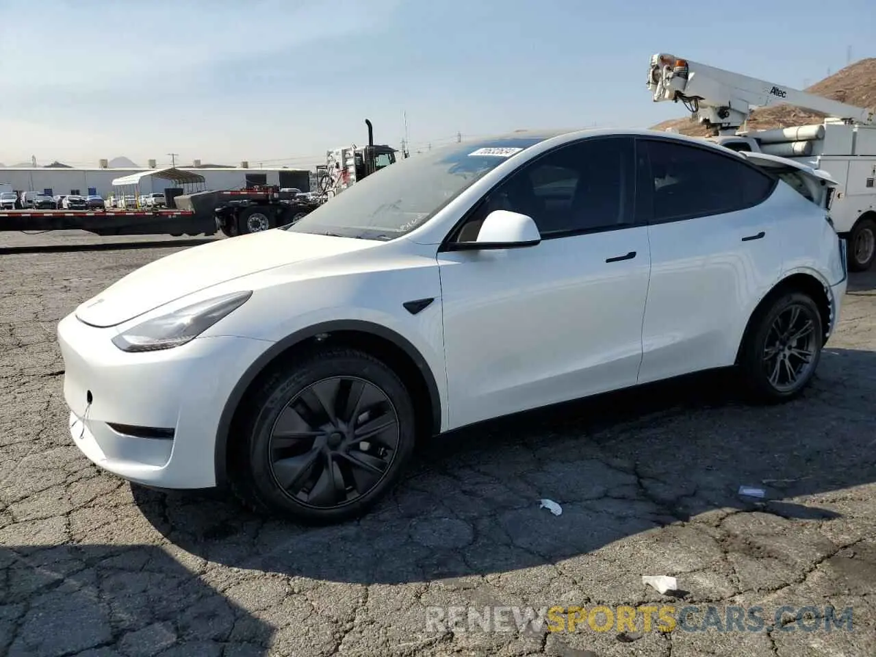 1 Photograph of a damaged car 7SAYGDEDXRF150412 TESLA MODEL Y 2024