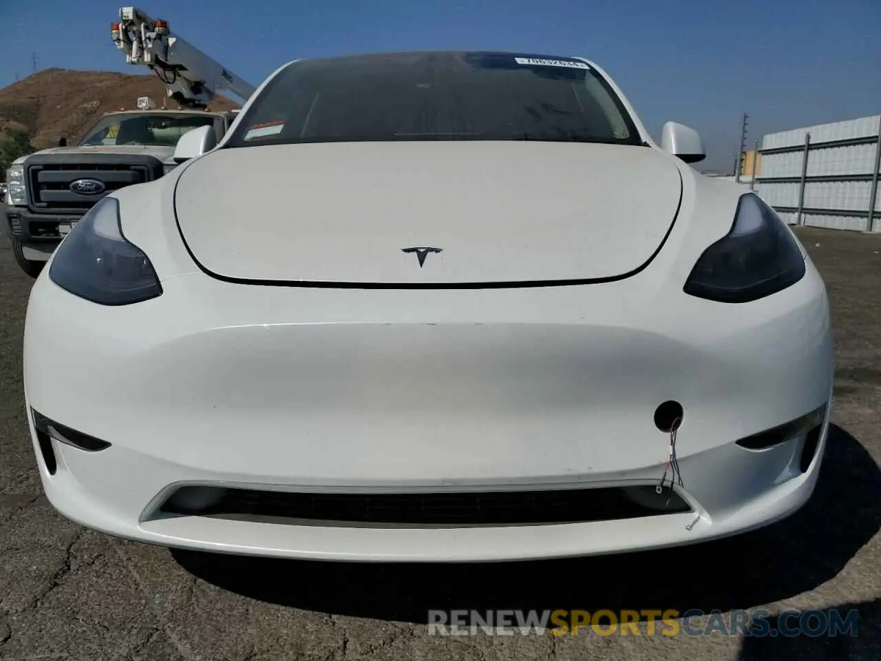 5 Photograph of a damaged car 7SAYGDEDXRF150412 TESLA MODEL Y 2024