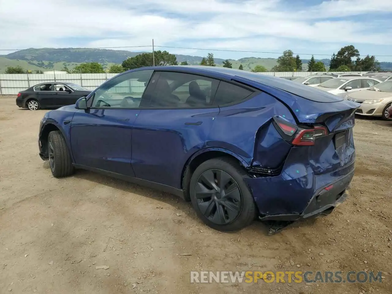 2 Photograph of a damaged car 7SAYGDEDXRF194538 TESLA MODEL Y 2024