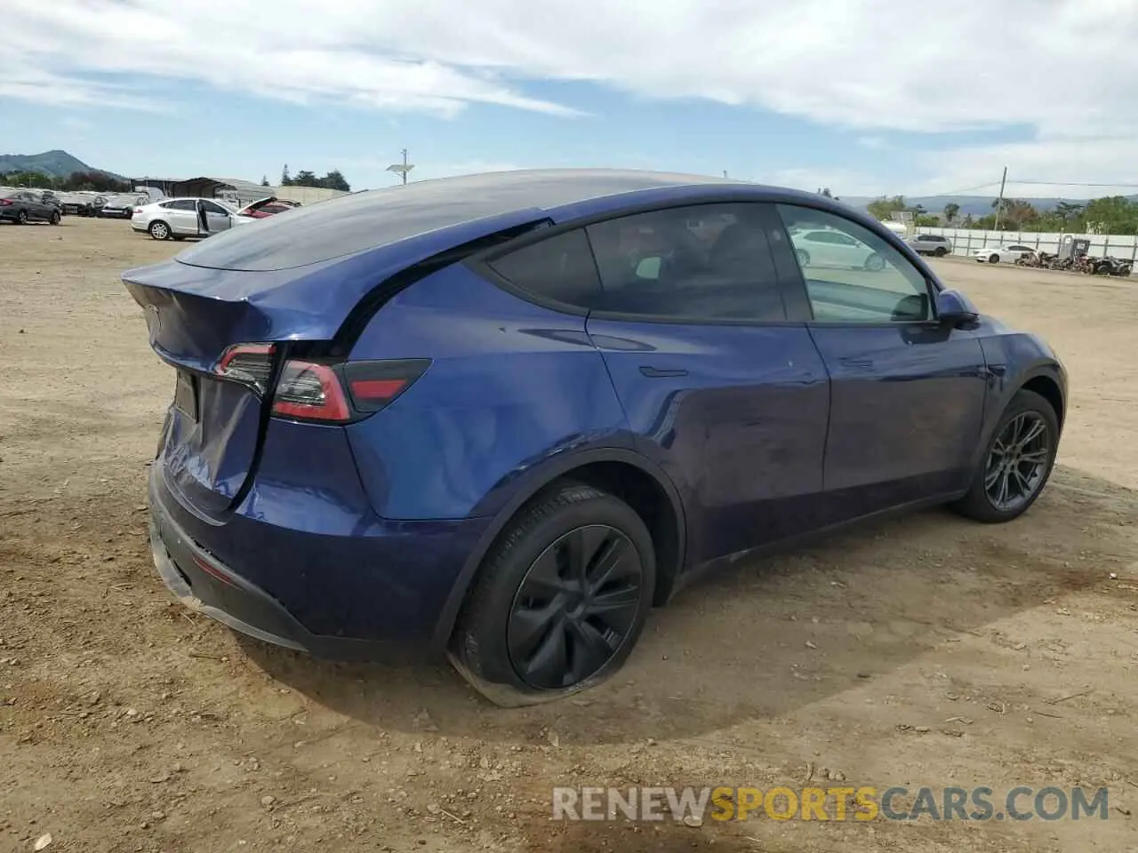 3 Photograph of a damaged car 7SAYGDEDXRF194538 TESLA MODEL Y 2024