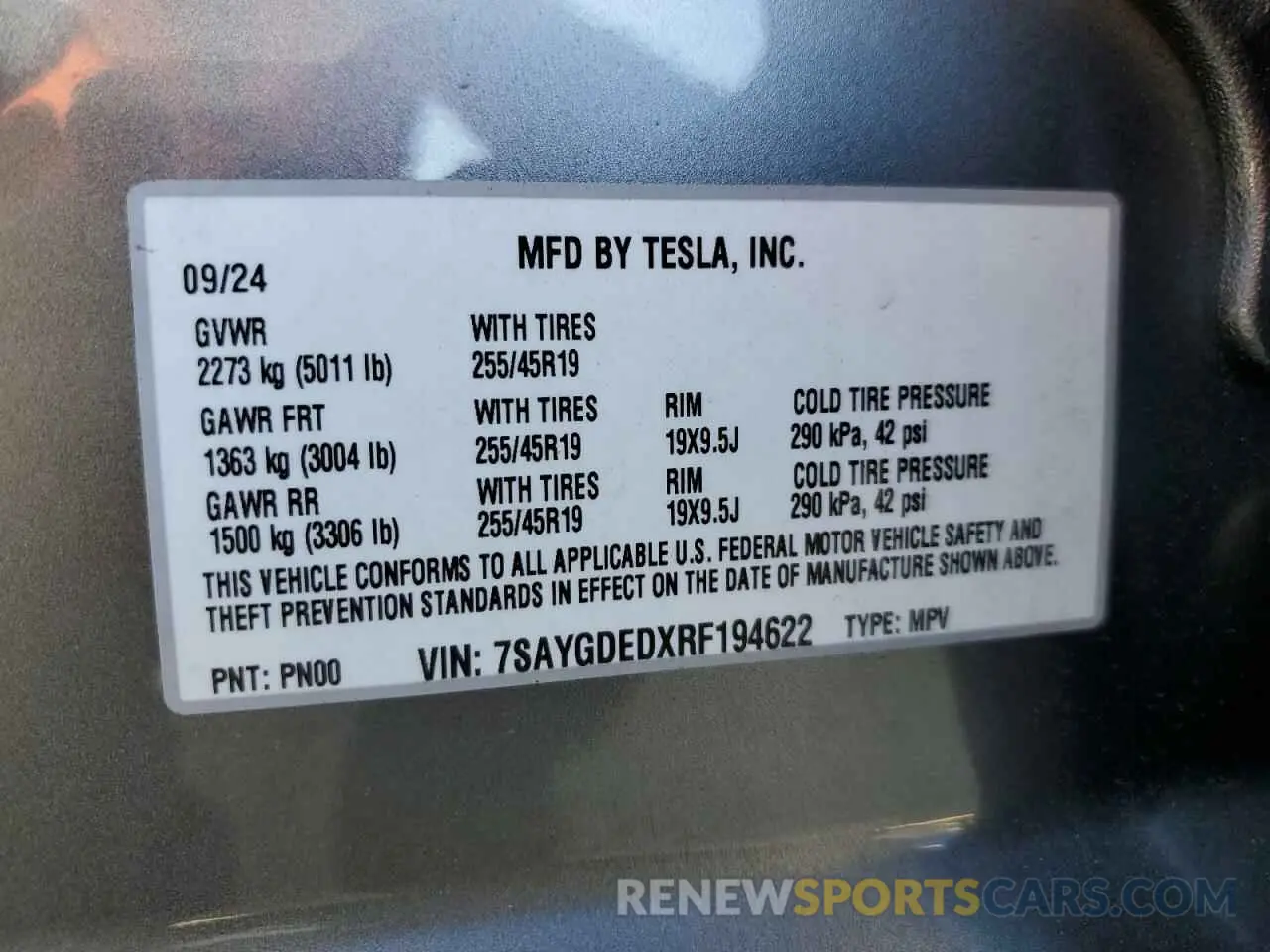 13 Photograph of a damaged car 7SAYGDEDXRF194622 TESLA MODEL Y 2024