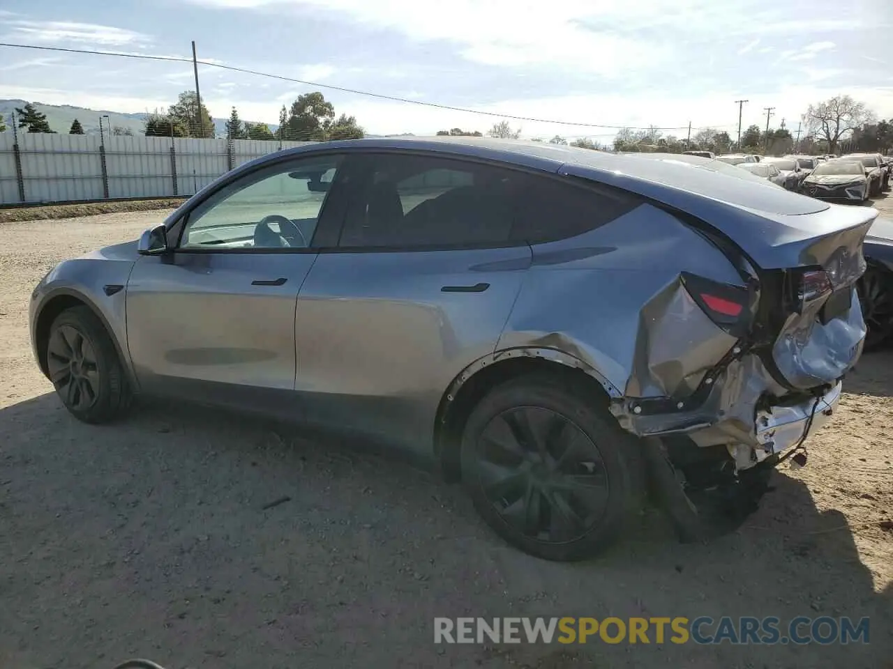 2 Photograph of a damaged car 7SAYGDEDXRF194622 TESLA MODEL Y 2024