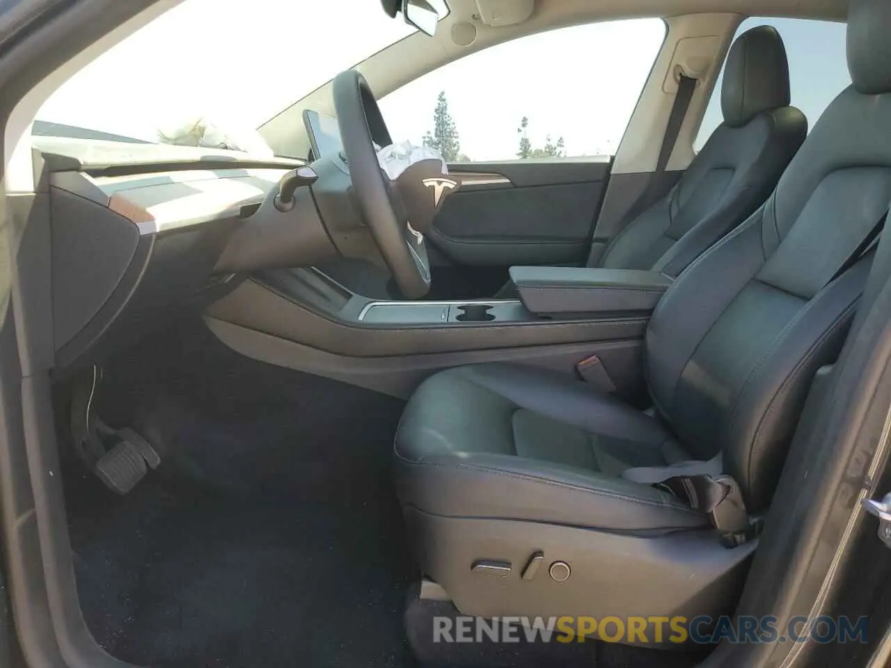 7 Photograph of a damaged car 7SAYGDEE0RA224927 TESLA MODEL Y 2024