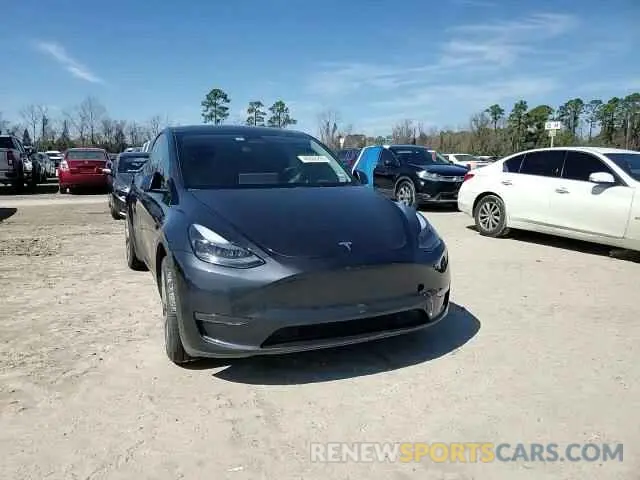 11 Photograph of a damaged car 7SAYGDEE0RA227925 TESLA MODEL Y 2024