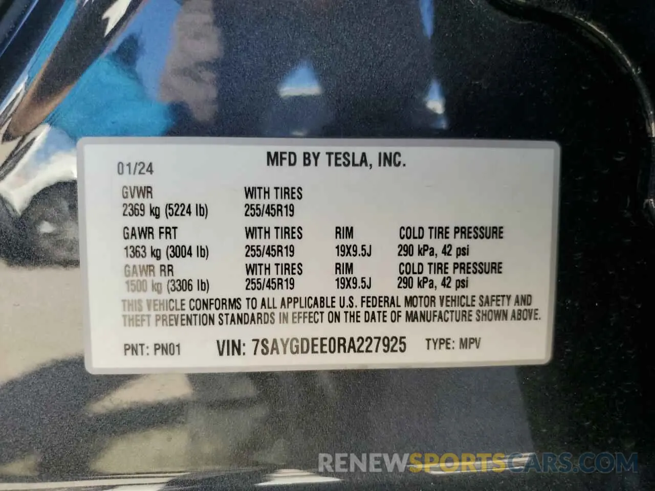 14 Photograph of a damaged car 7SAYGDEE0RA227925 TESLA MODEL Y 2024