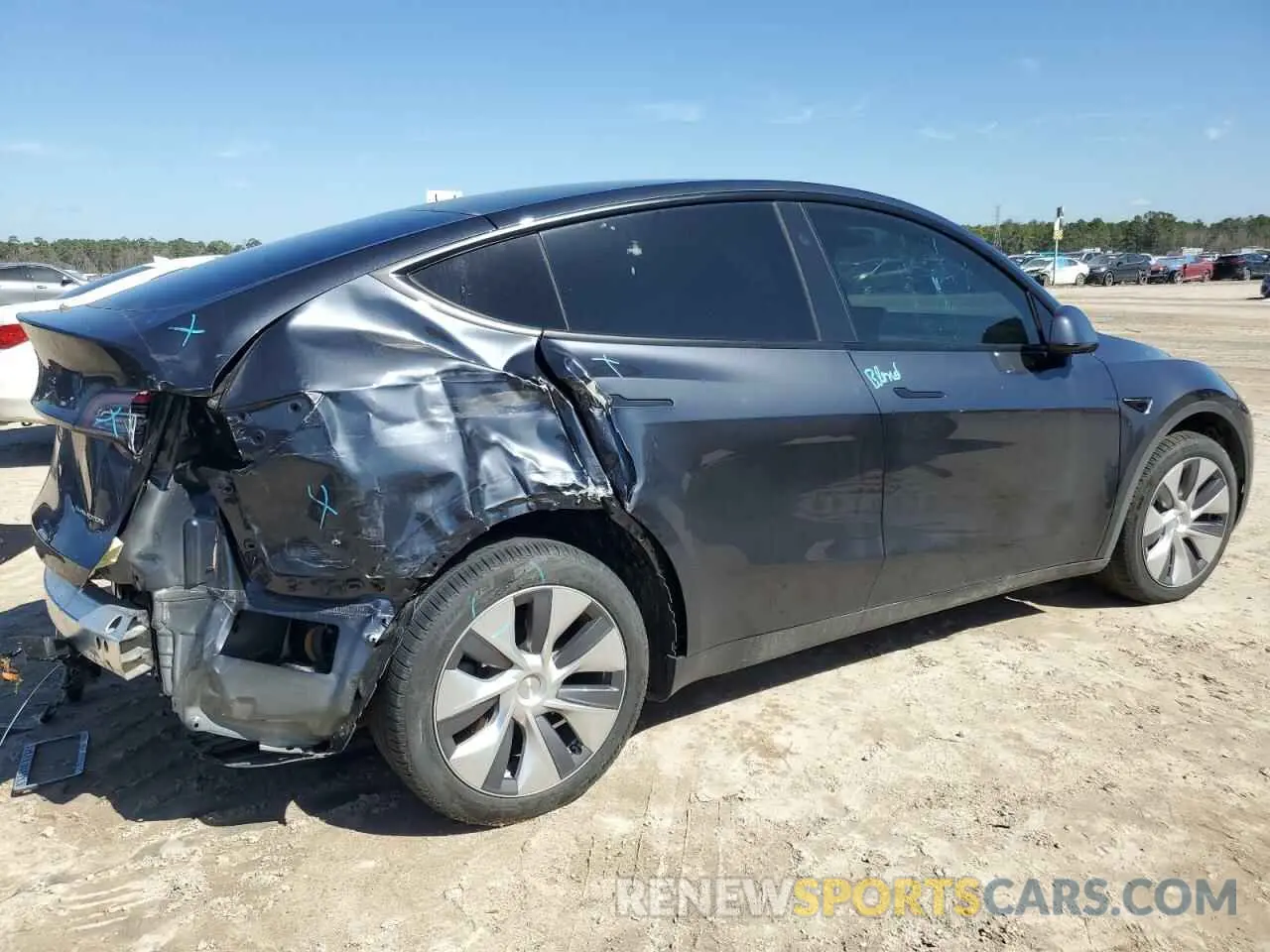 3 Photograph of a damaged car 7SAYGDEE0RA227925 TESLA MODEL Y 2024