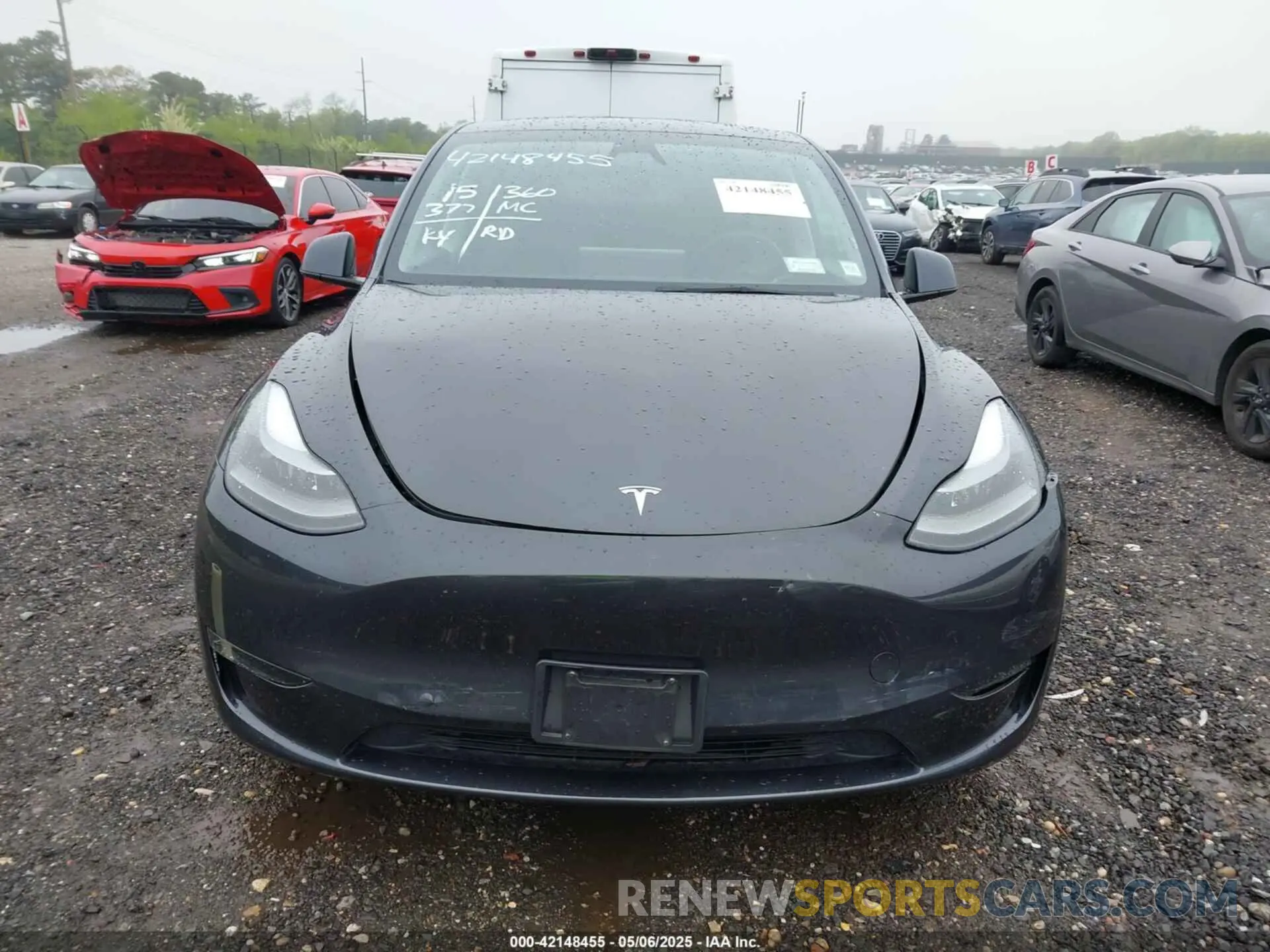 12 Photograph of a damaged car 7SAYGDEE0RA229691 TESLA MODEL Y 2024