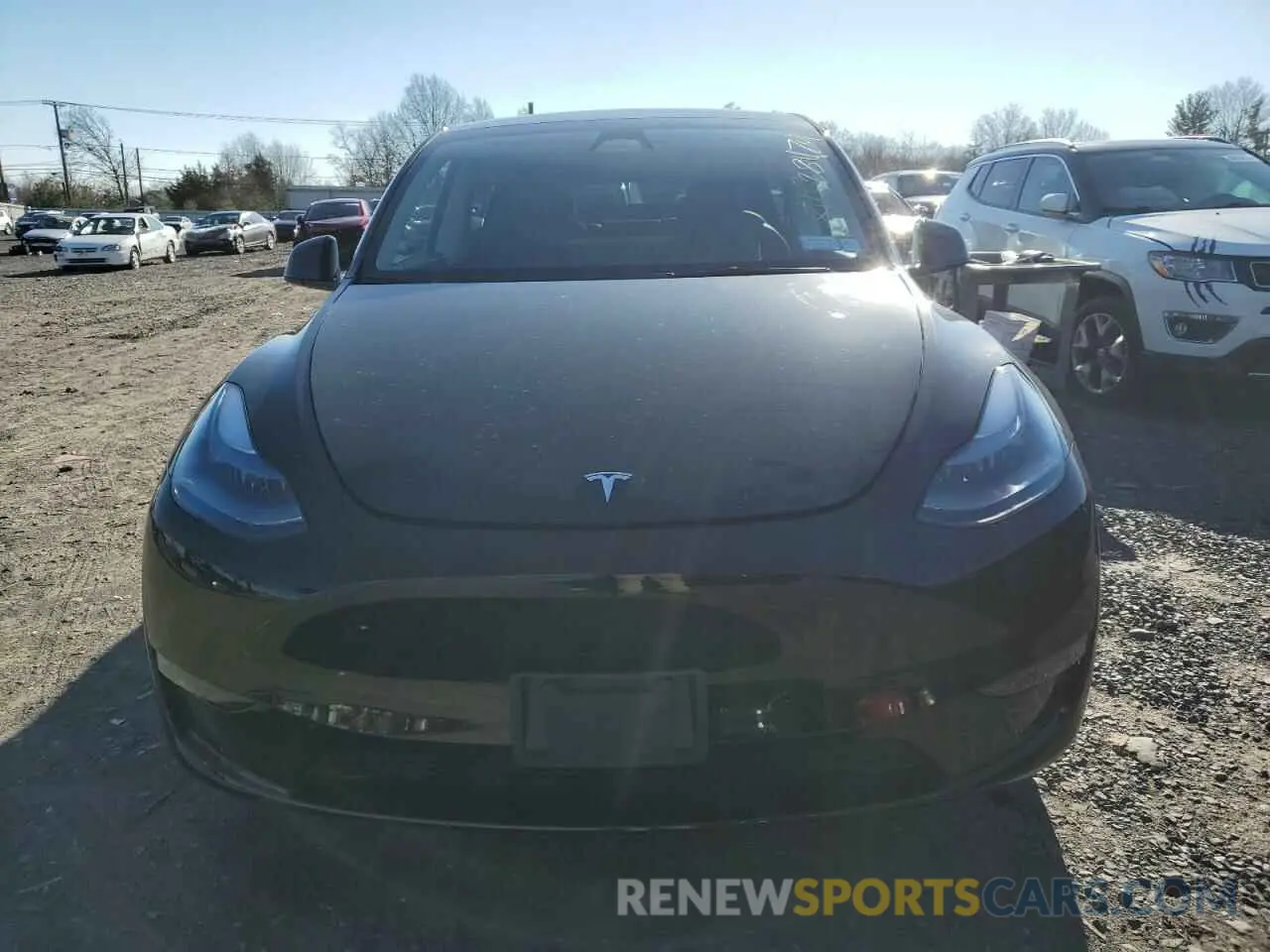 5 Photograph of a damaged car 7SAYGDEE0RA229867 TESLA MODEL Y 2024