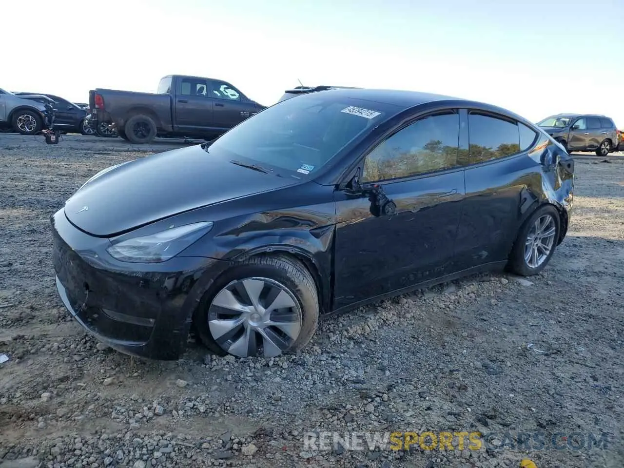 1 Photograph of a damaged car 7SAYGDEE0RA246829 TESLA MODEL Y 2024