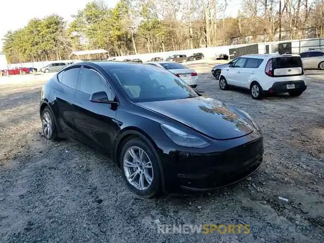 10 Photograph of a damaged car 7SAYGDEE0RA246829 TESLA MODEL Y 2024