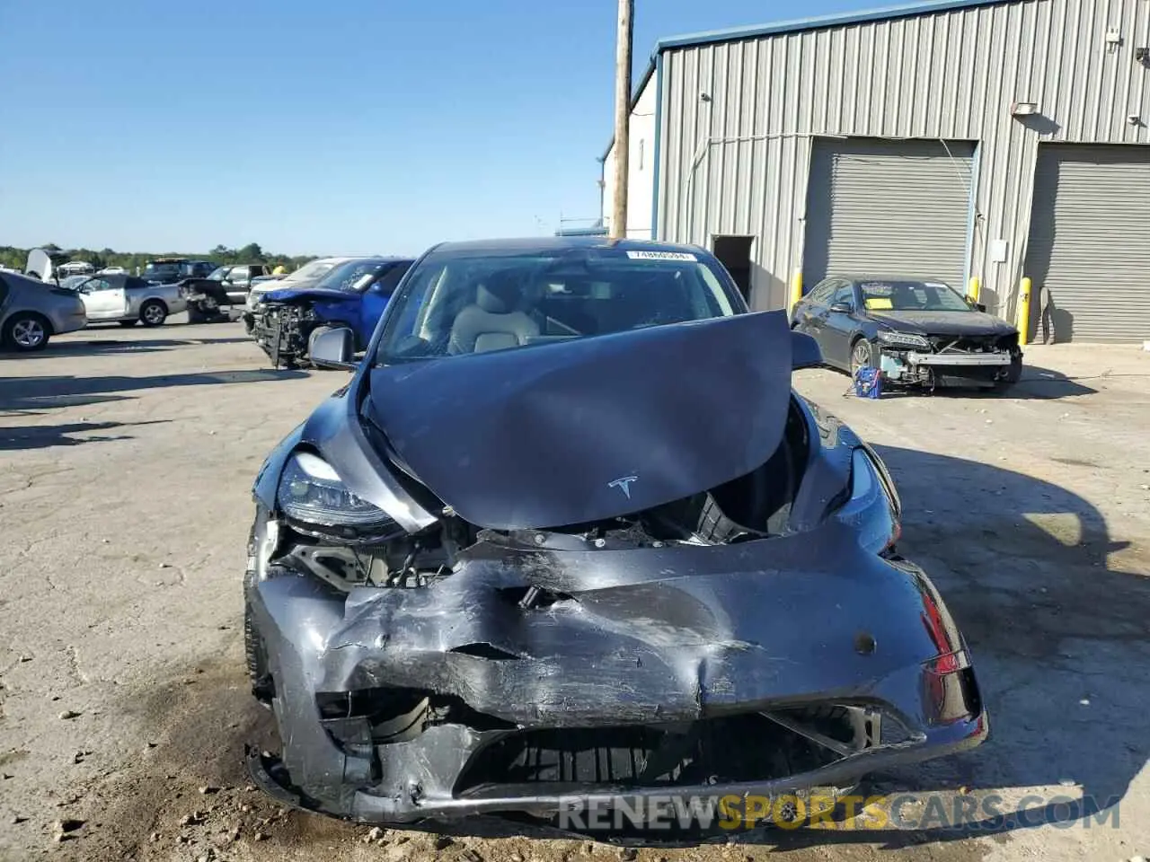 5 Photograph of a damaged car 7SAYGDEE0RA253280 TESLA MODEL Y 2024