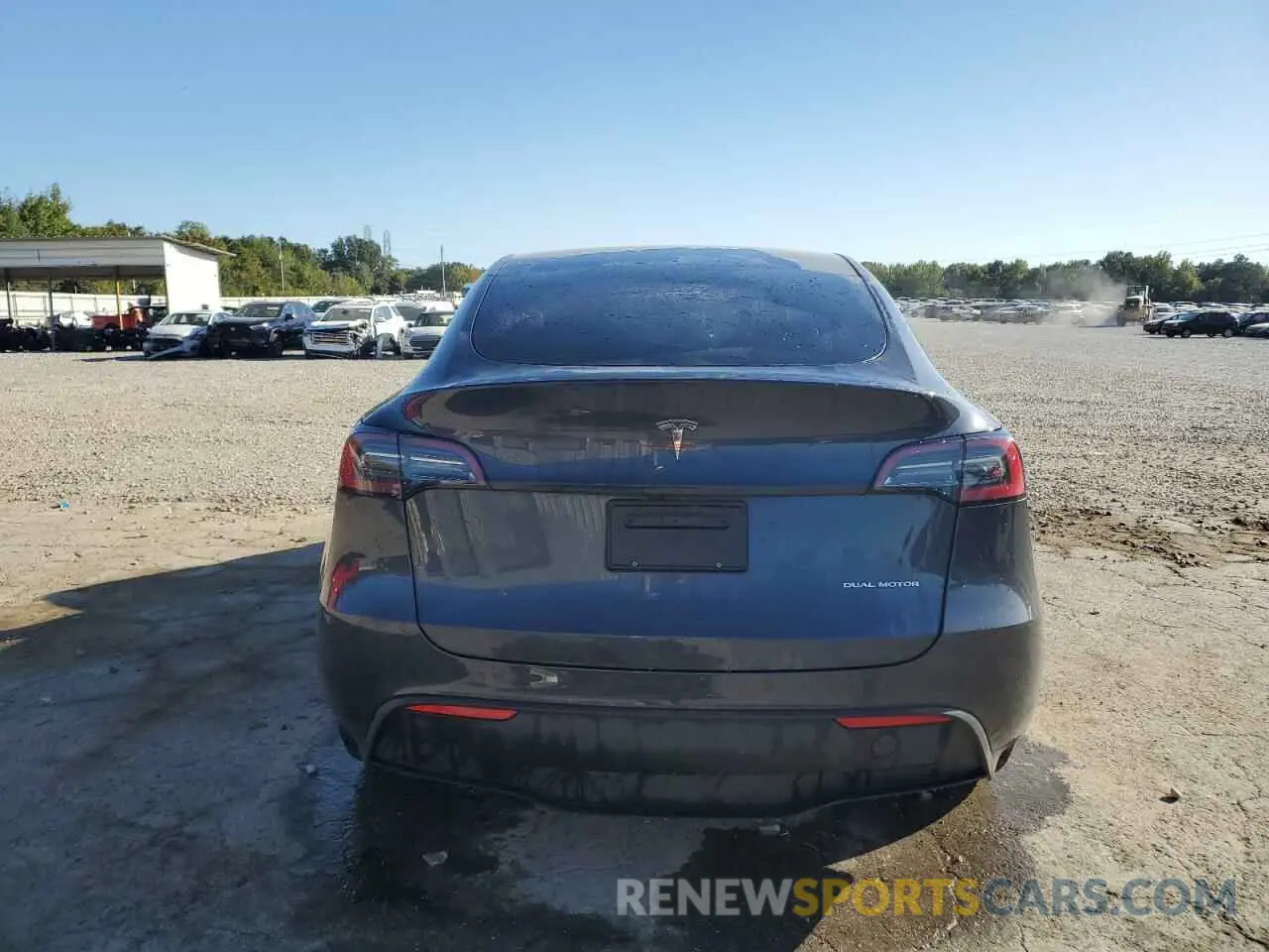 6 Photograph of a damaged car 7SAYGDEE0RA253280 TESLA MODEL Y 2024
