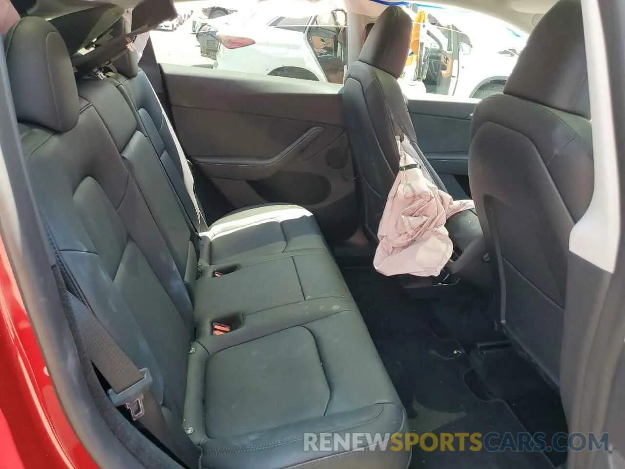 10 Photograph of a damaged car 7SAYGDEE0RA259631 TESLA MODEL Y 2024