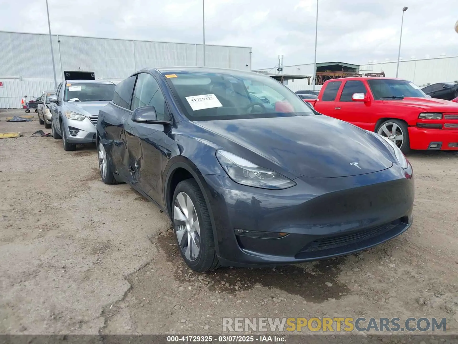 1 Photograph of a damaged car 7SAYGDEE0RA261489 TESLA MODEL Y 2024