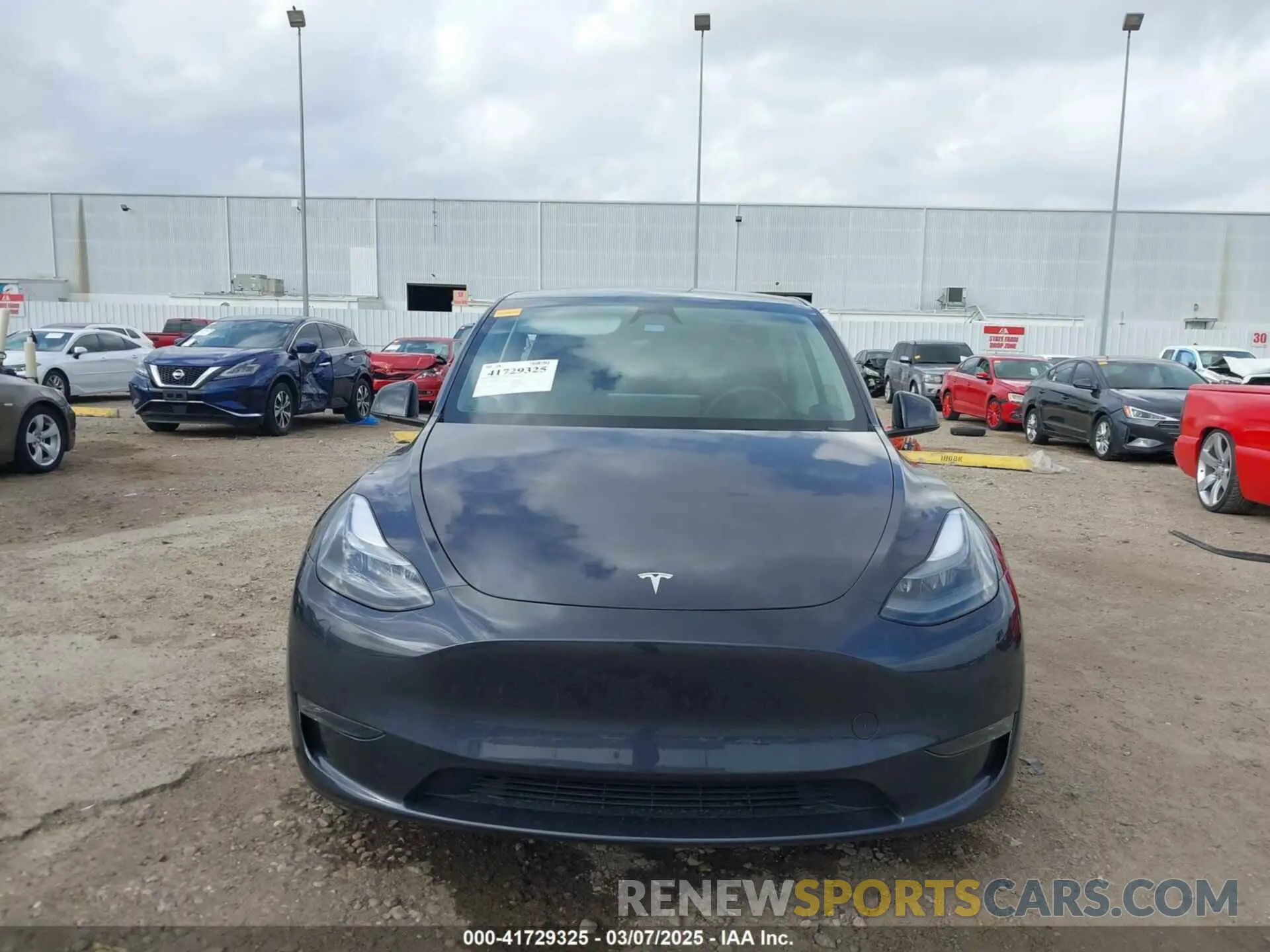 12 Photograph of a damaged car 7SAYGDEE0RA261489 TESLA MODEL Y 2024