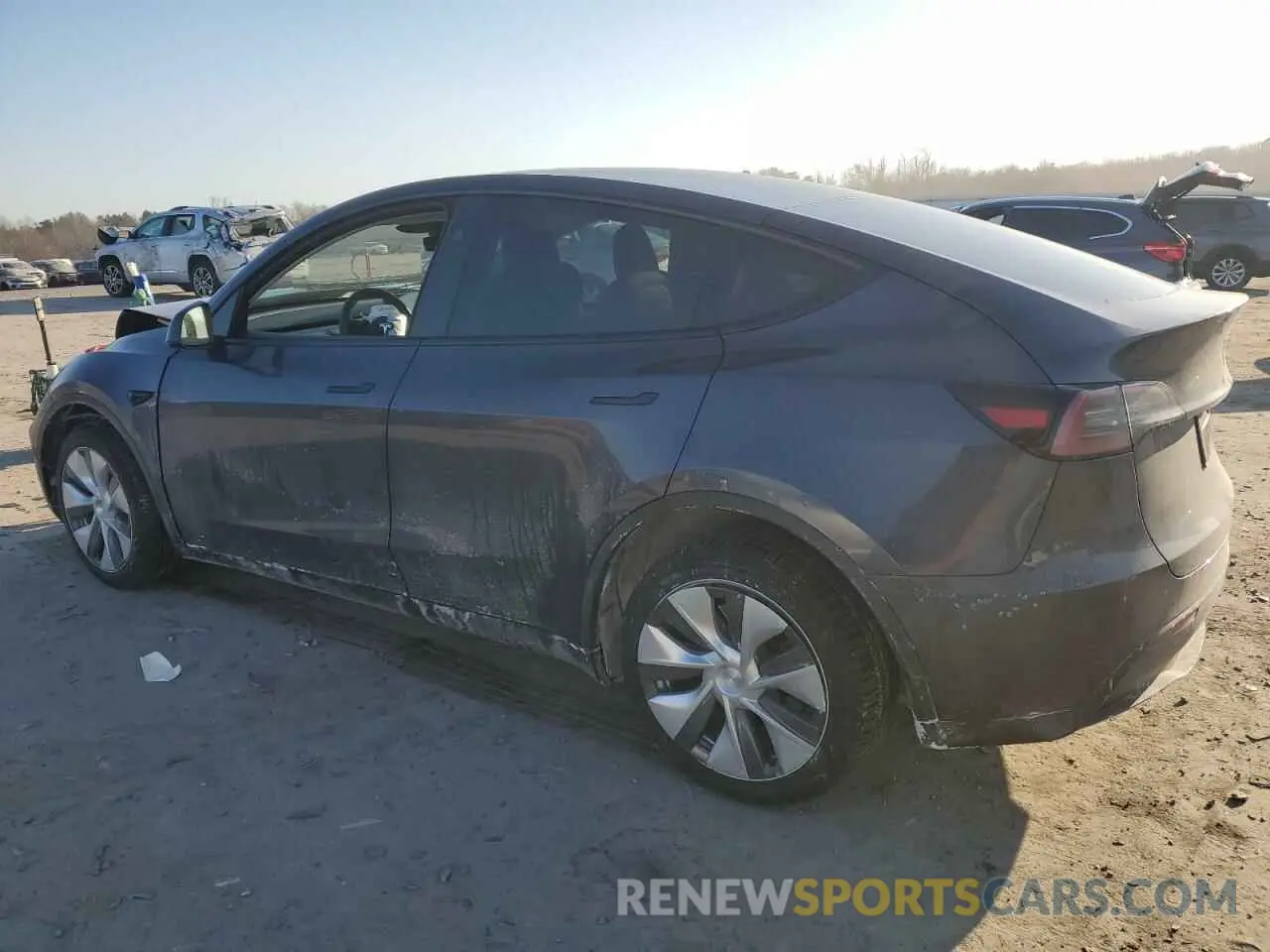 2 Photograph of a damaged car 7SAYGDEE0RA275960 TESLA MODEL Y 2024