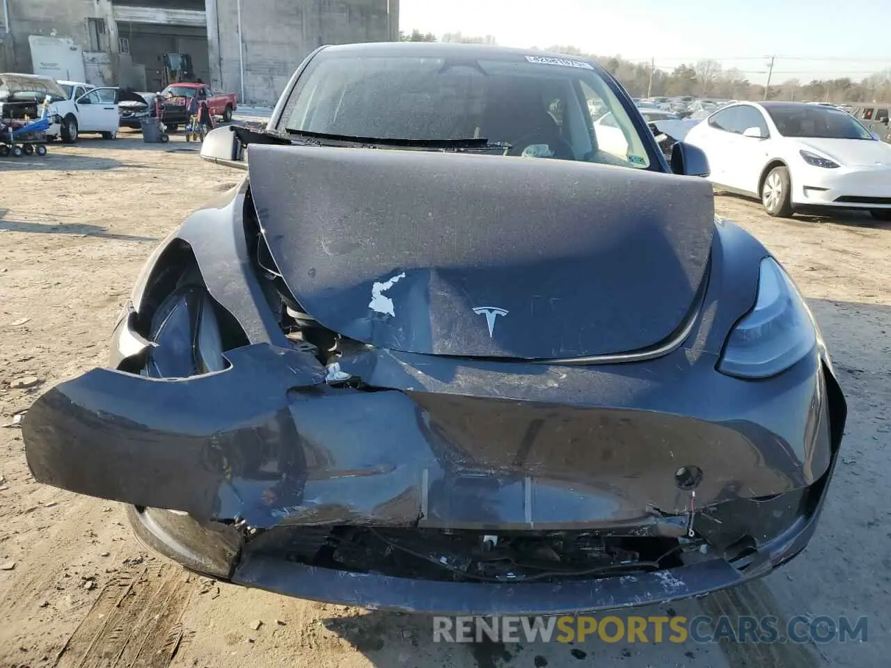 5 Photograph of a damaged car 7SAYGDEE0RA275960 TESLA MODEL Y 2024