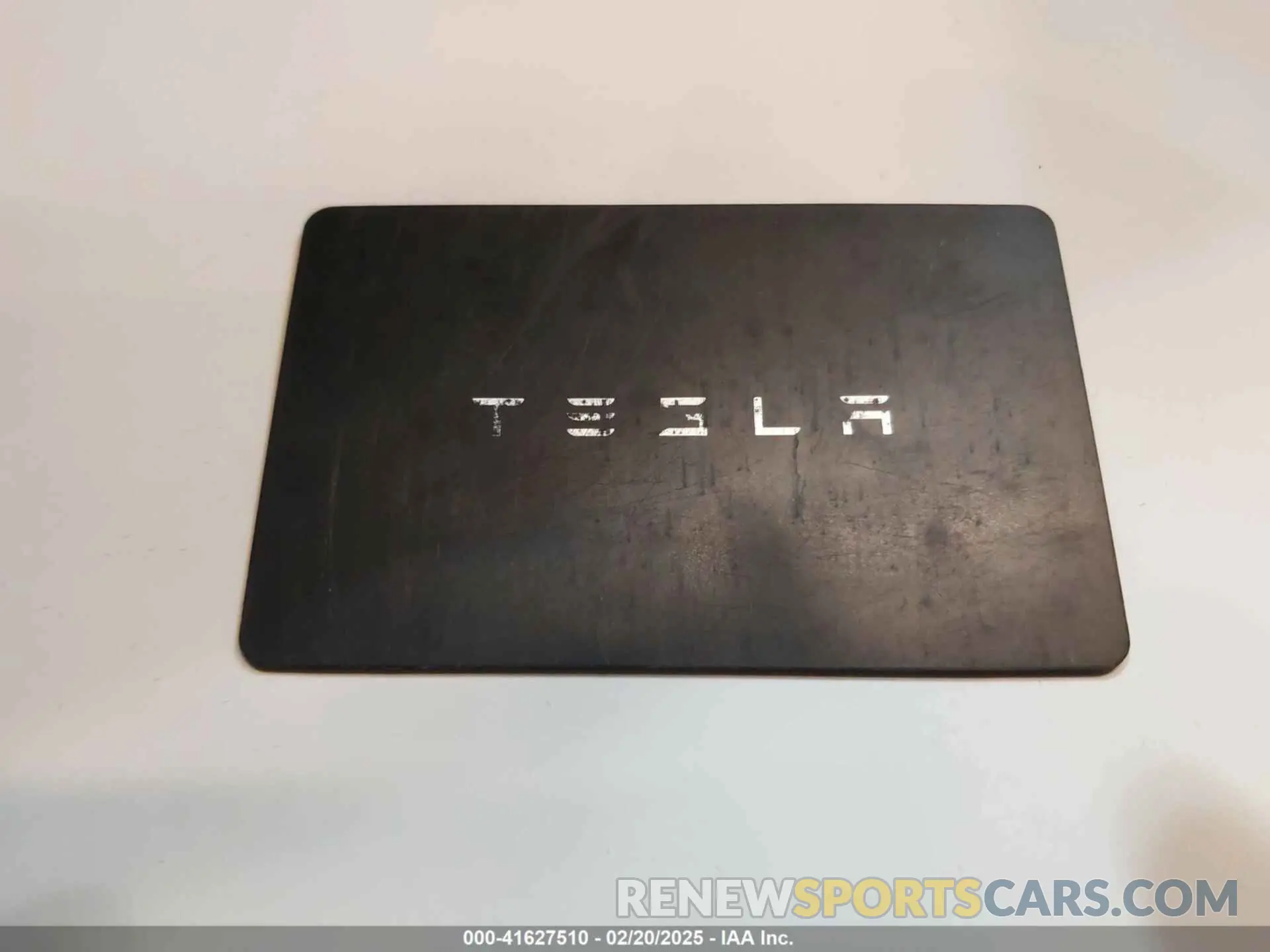 11 Photograph of a damaged car 7SAYGDEE0RA282634 TESLA MODEL Y 2024