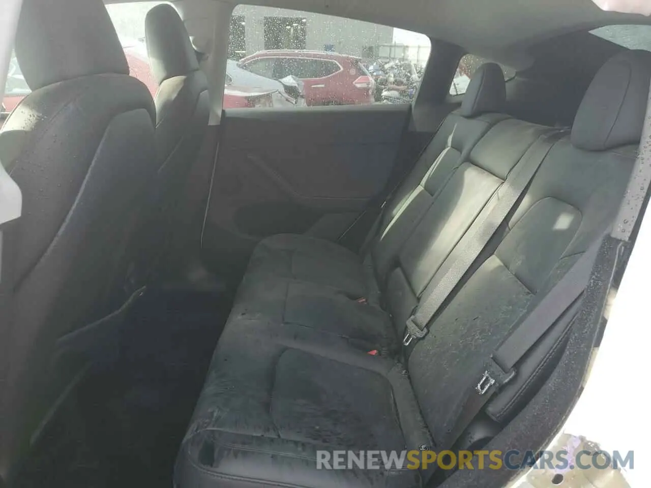 10 Photograph of a damaged car 7SAYGDEE0RA296453 TESLA MODEL Y 2024
