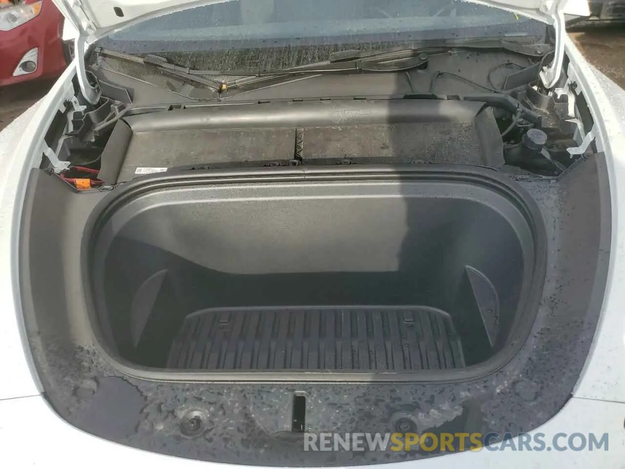 11 Photograph of a damaged car 7SAYGDEE0RA296453 TESLA MODEL Y 2024