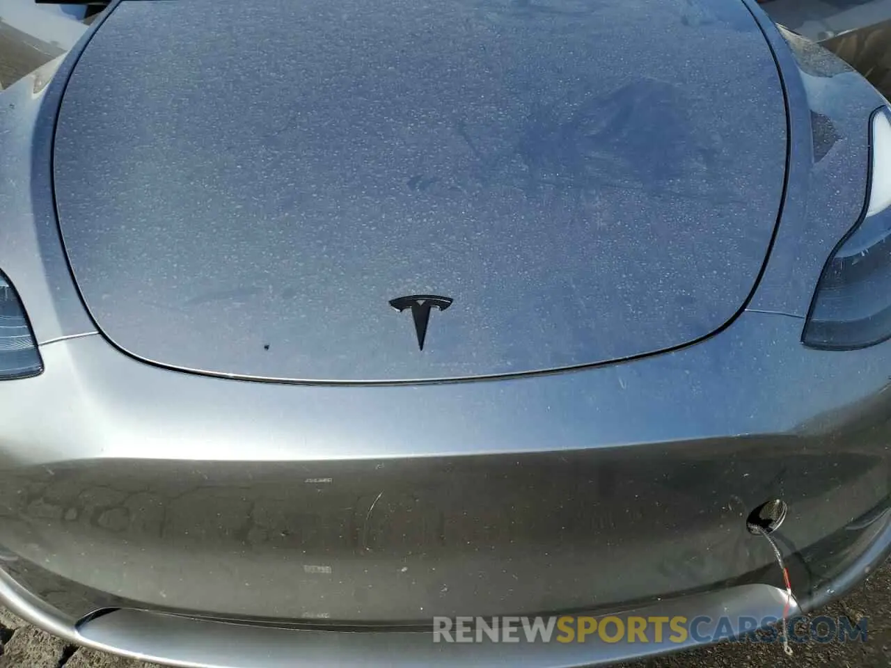 11 Photograph of a damaged car 7SAYGDEE0RA299109 TESLA MODEL Y 2024