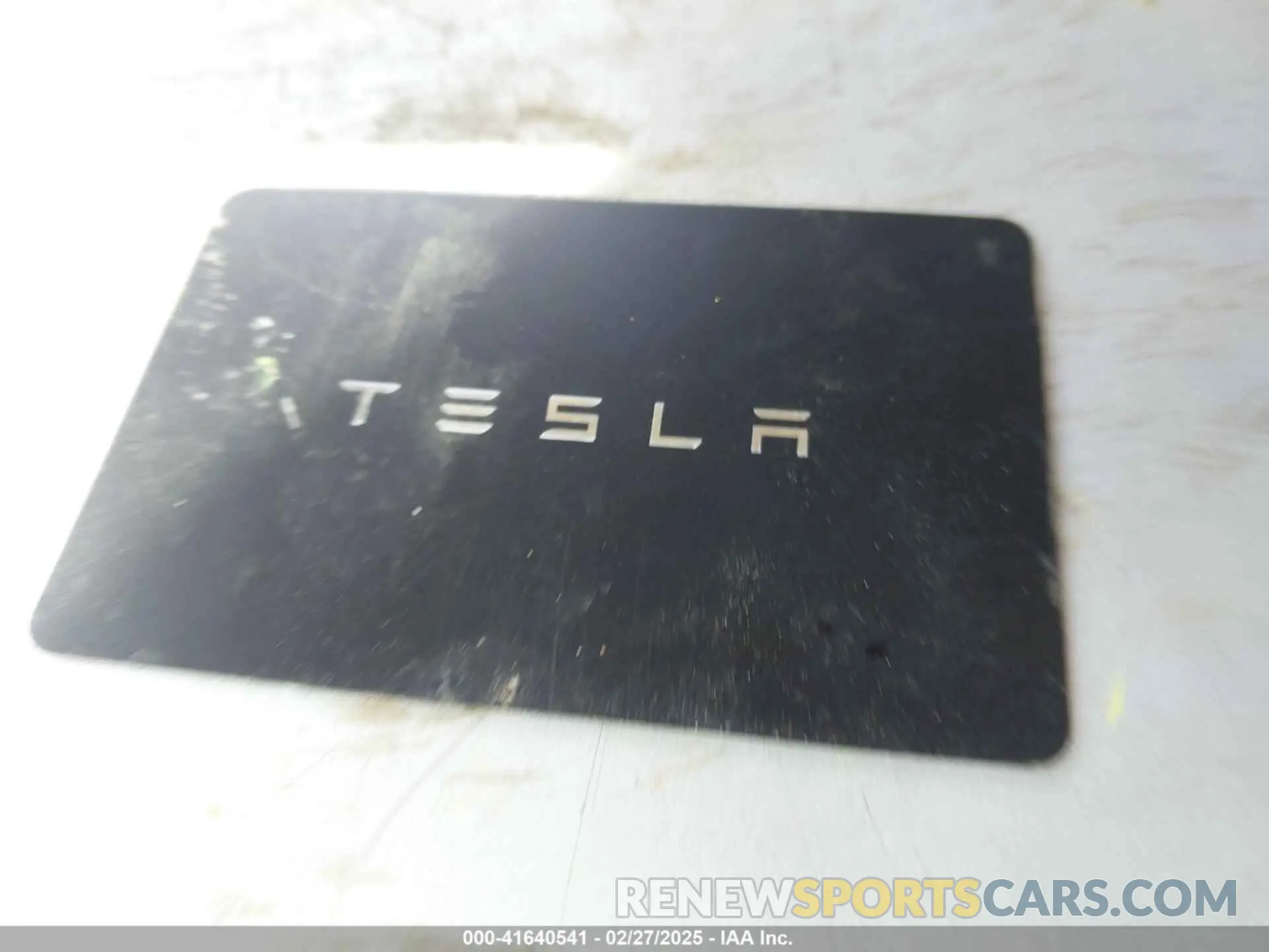 11 Photograph of a damaged car 7SAYGDEE0RA300064 TESLA MODEL Y 2024
