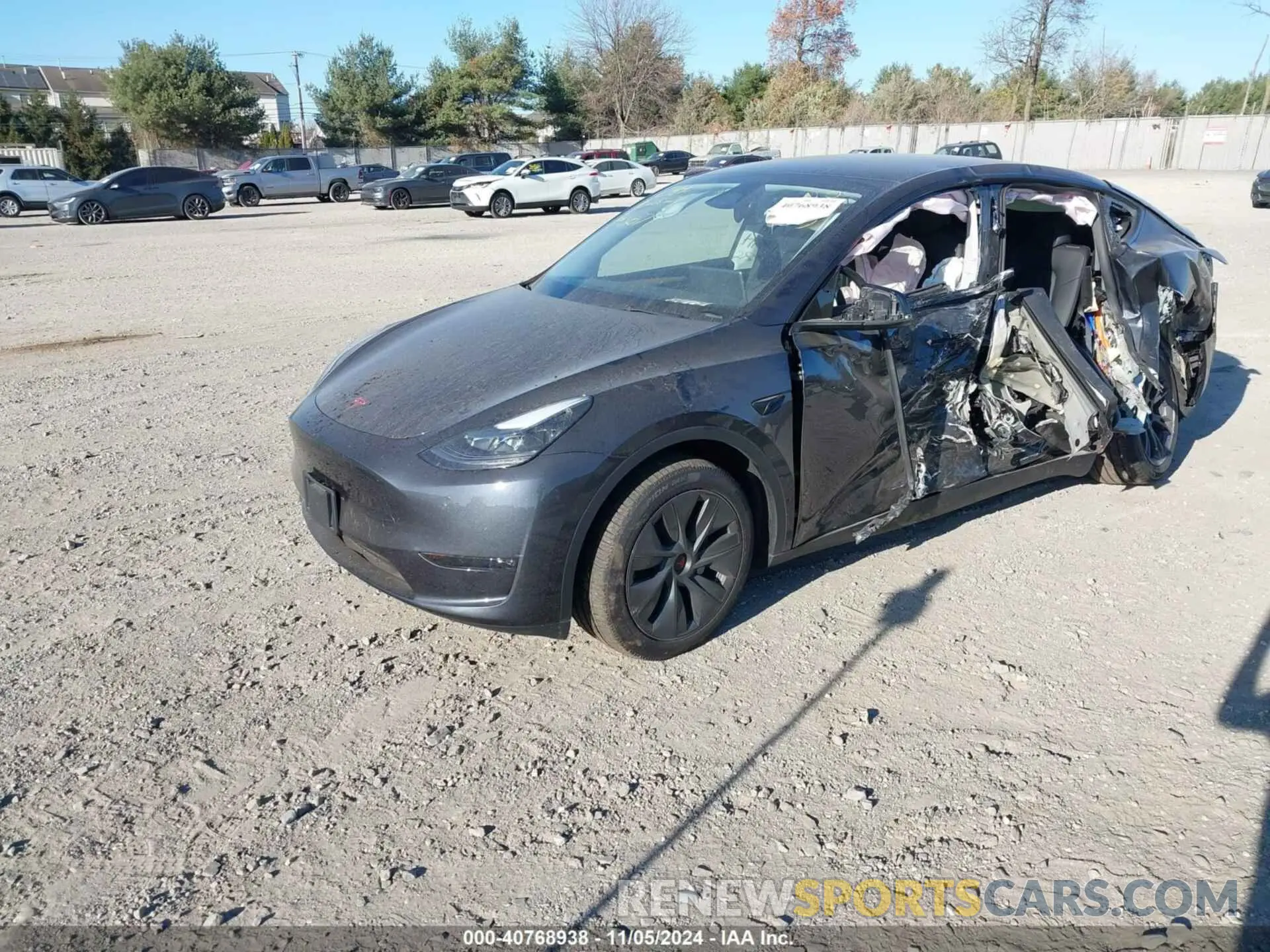 2 Photograph of a damaged car 7SAYGDEE0RA326048 TESLA MODEL Y 2024