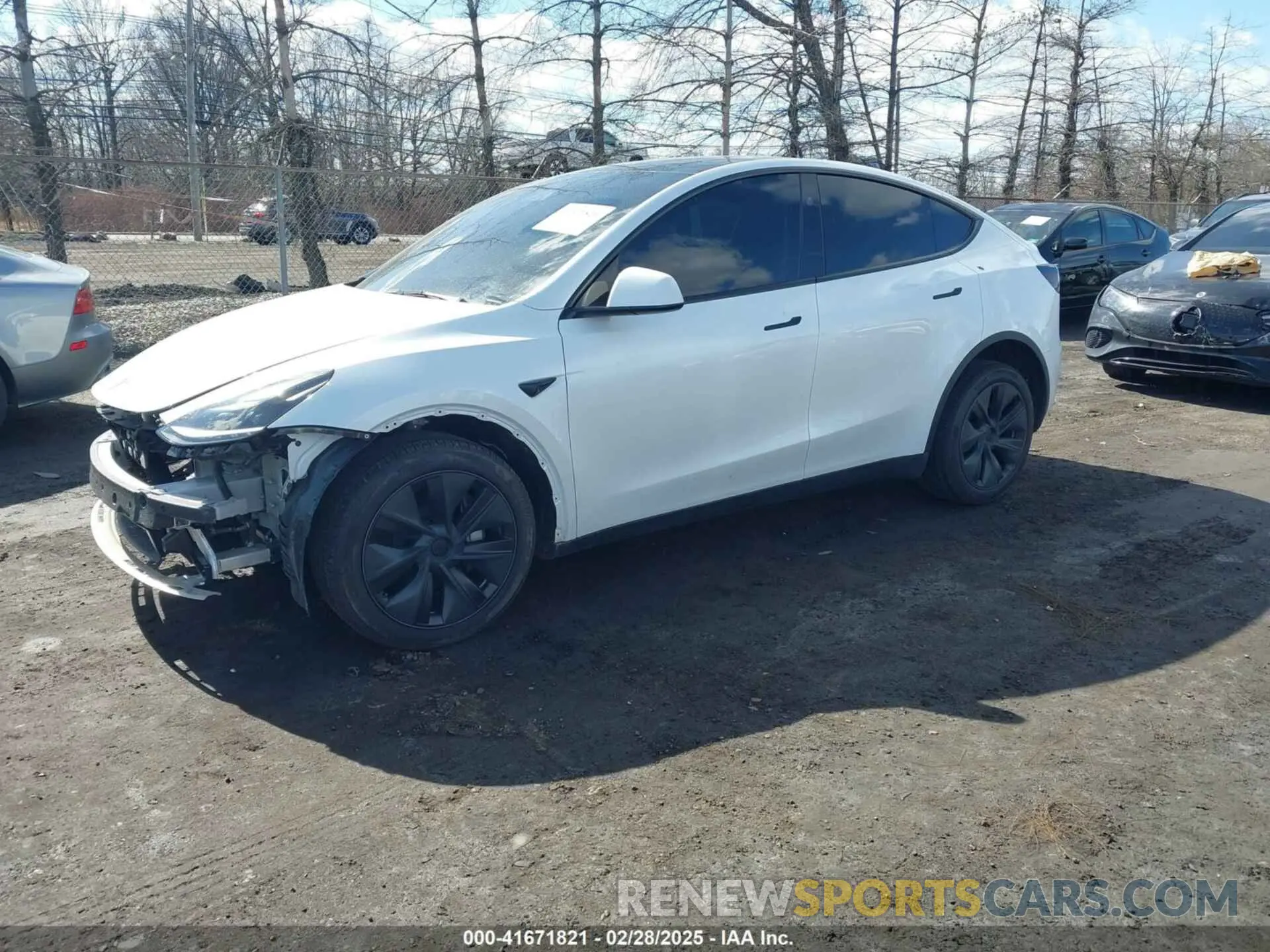 2 Photograph of a damaged car 7SAYGDEE0RA328091 TESLA MODEL Y 2024