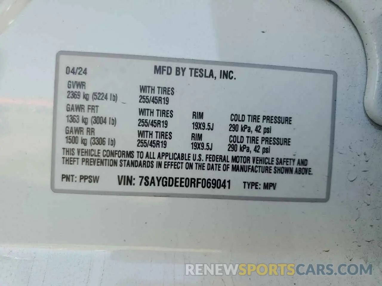 12 Photograph of a damaged car 7SAYGDEE0RF069041 TESLA MODEL Y 2024