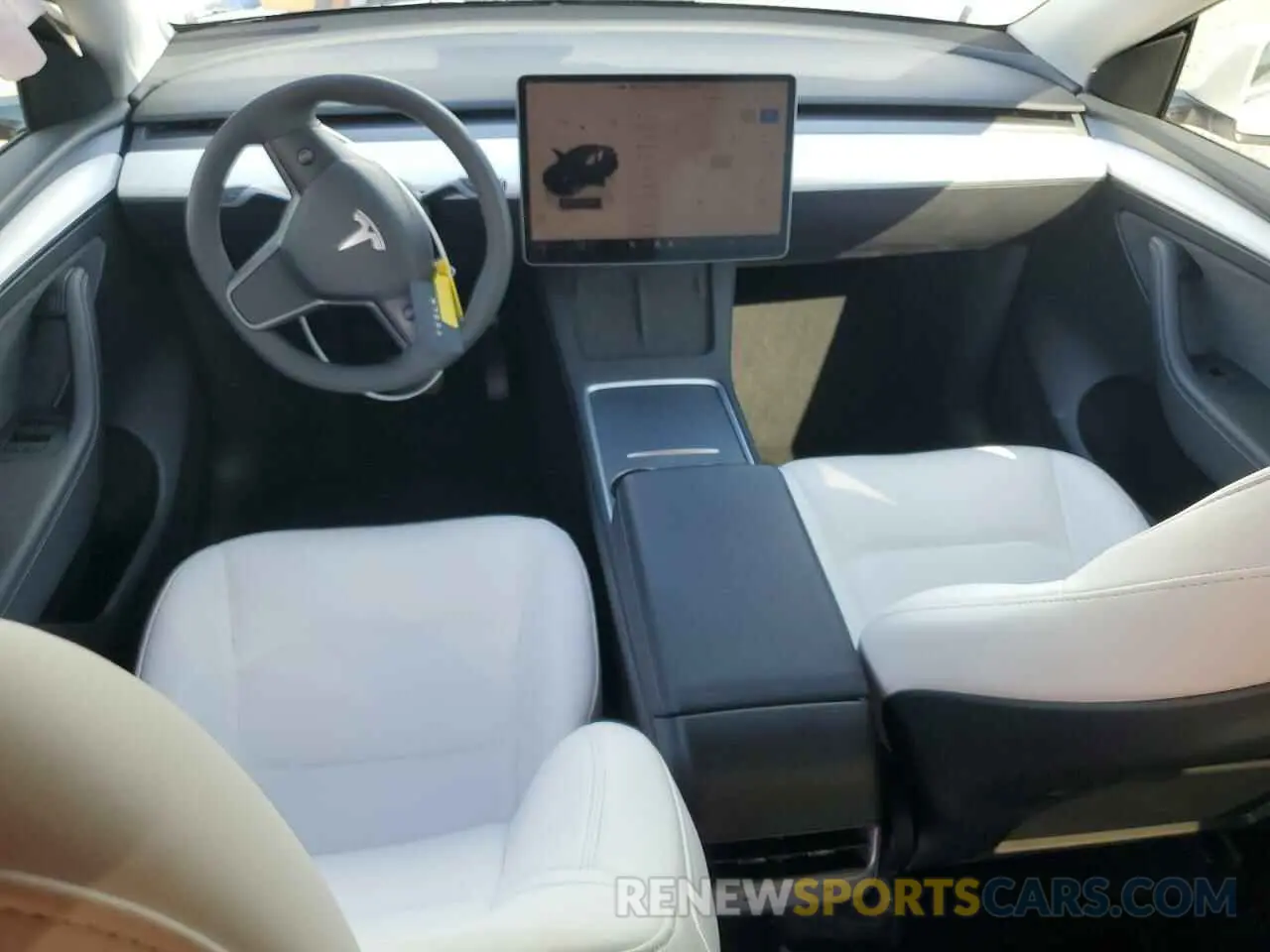 8 Photograph of a damaged car 7SAYGDEE0RF069041 TESLA MODEL Y 2024