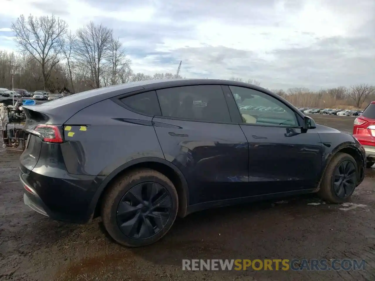 3 Photograph of a damaged car 7SAYGDEE0RF200503 TESLA MODEL Y 2024