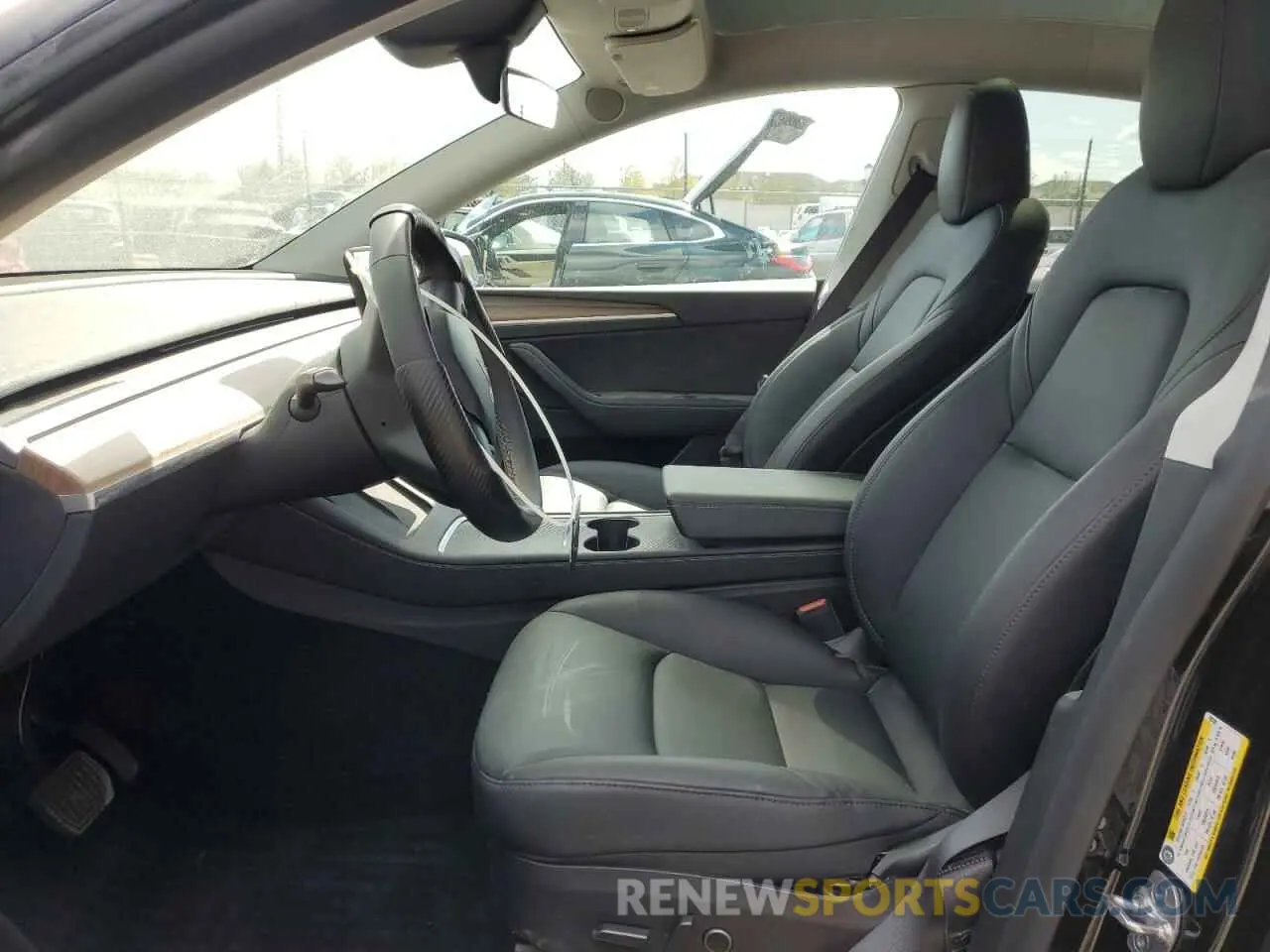 7 Photograph of a damaged car 7SAYGDEE0RF202381 TESLA MODEL Y 2024