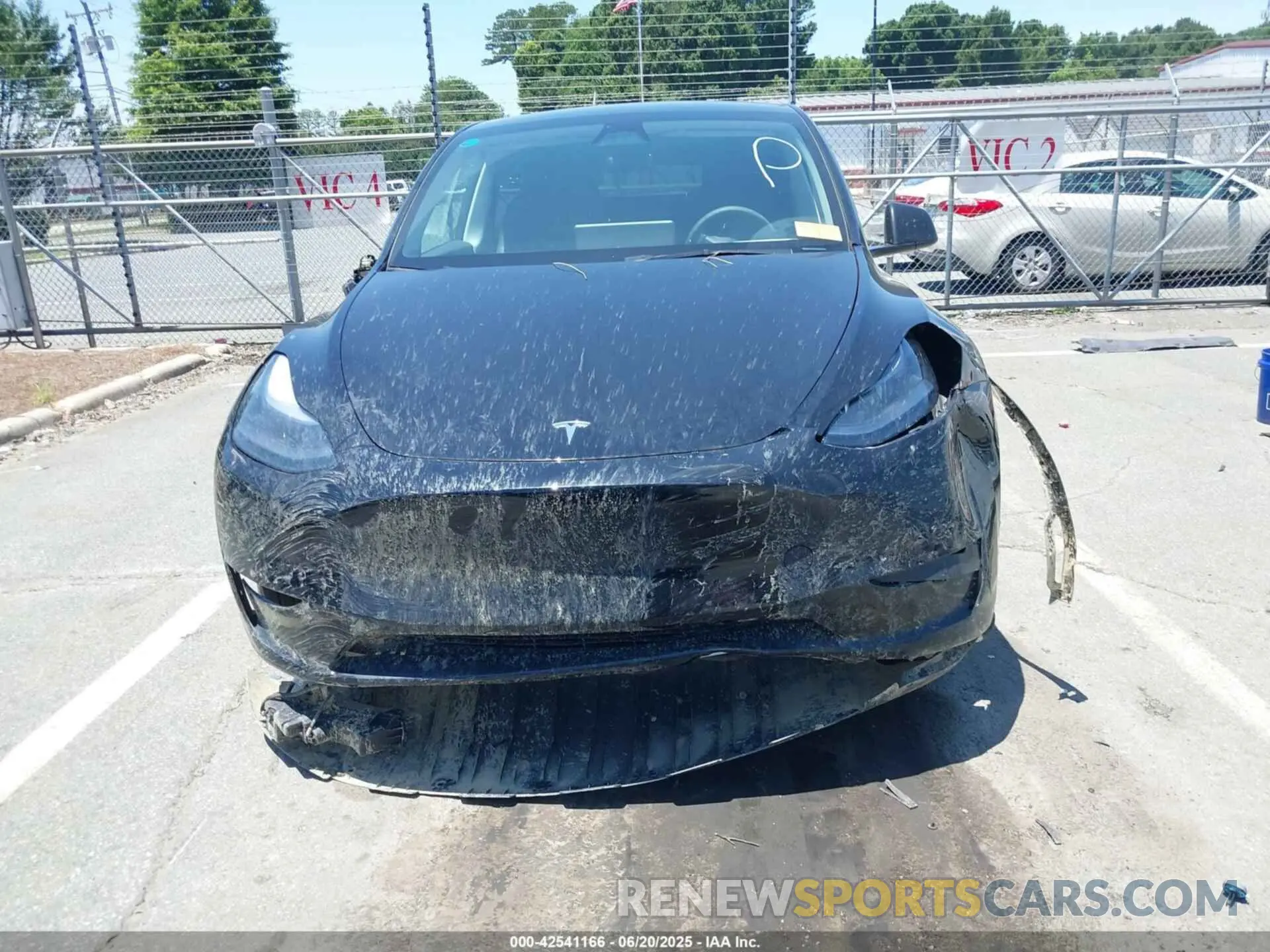 12 Photograph of a damaged car 7SAYGDEE0RF986660 TESLA MODEL Y 2024