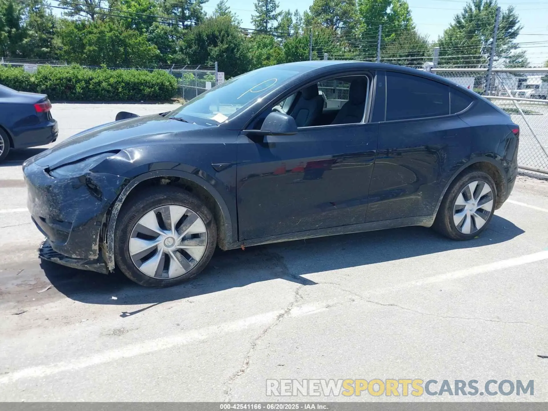 2 Photograph of a damaged car 7SAYGDEE0RF986660 TESLA MODEL Y 2024