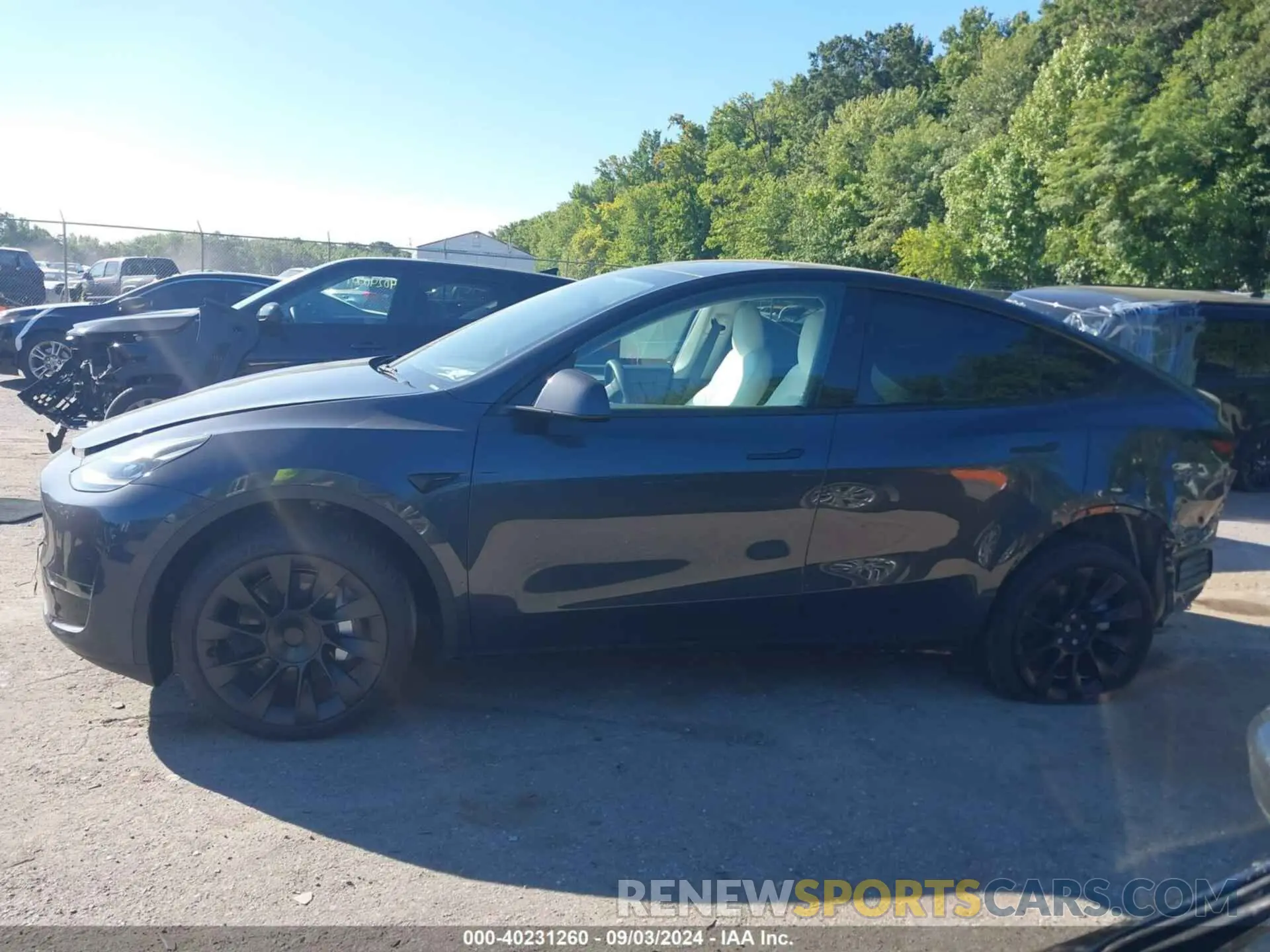 15 Photograph of a damaged car 7SAYGDEE1RA221888 TESLA MODEL Y 2024