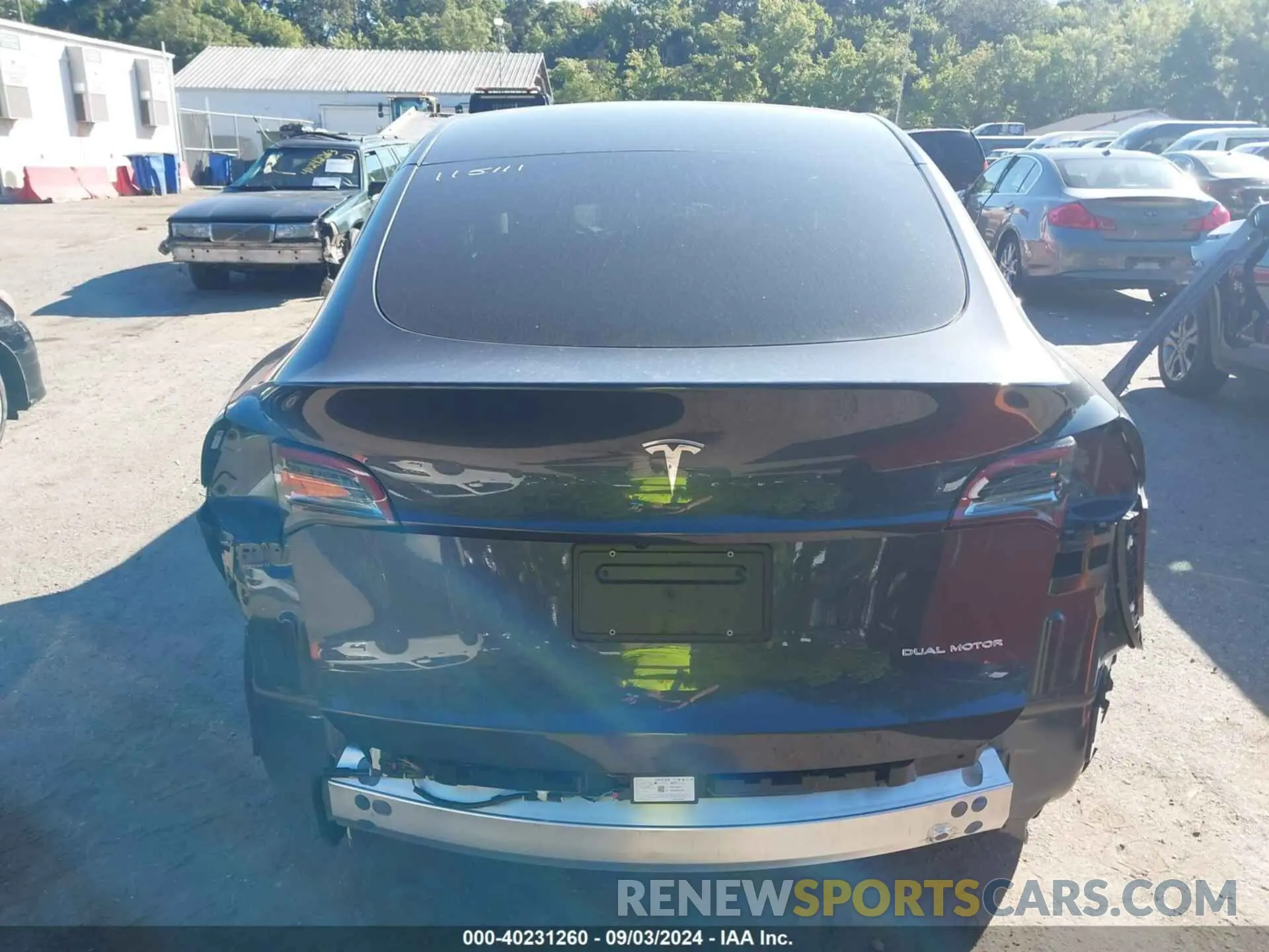 17 Photograph of a damaged car 7SAYGDEE1RA221888 TESLA MODEL Y 2024